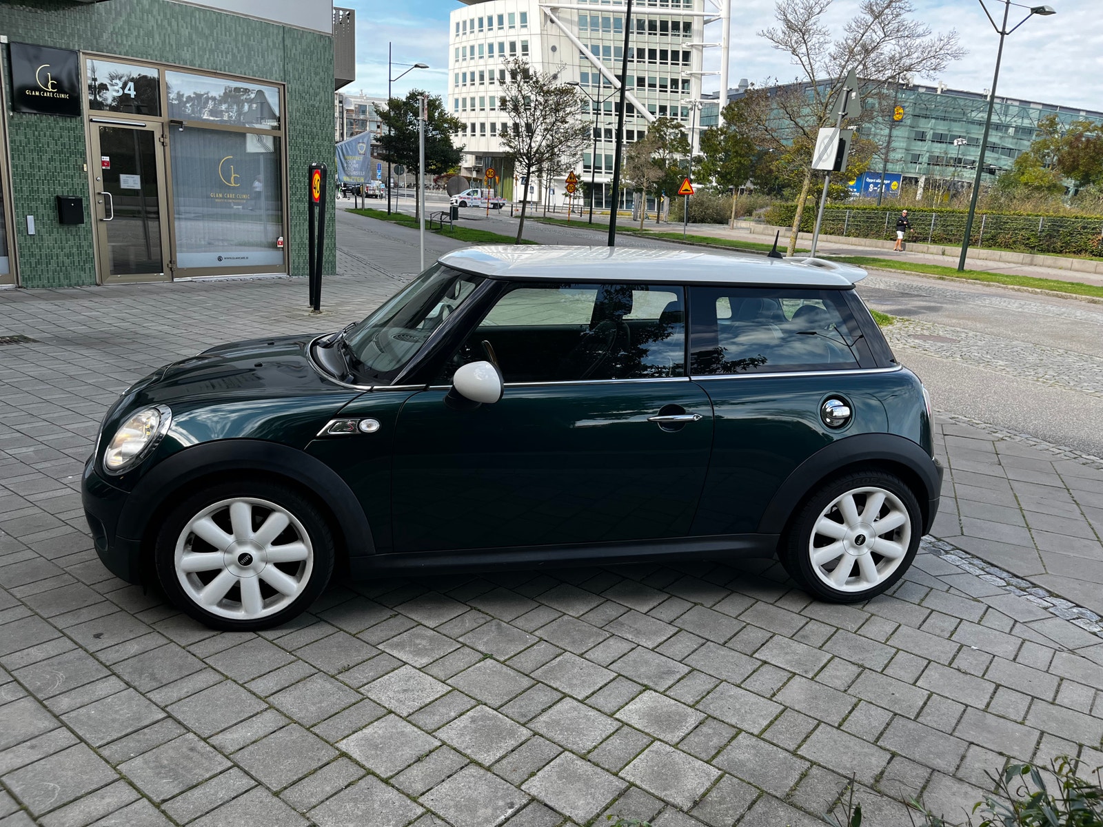 MINI Cooper S Automatic, 6-trins, 174ps, 2010