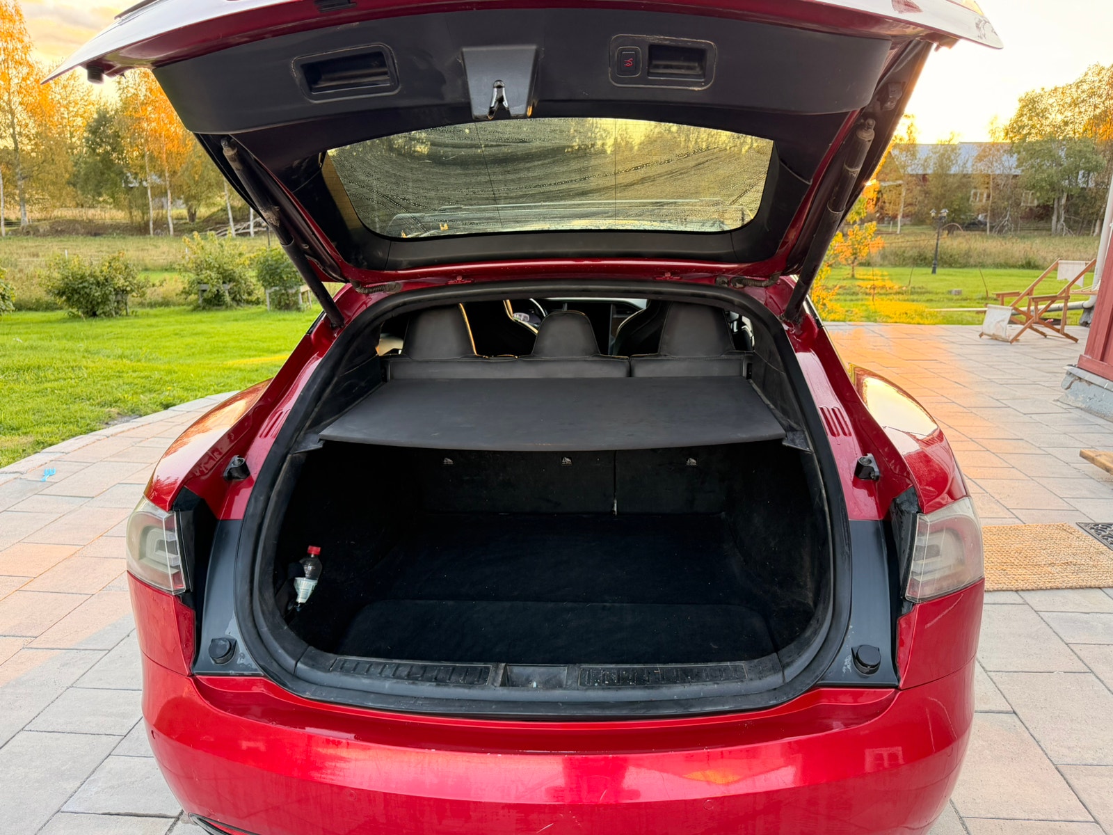 Tesla Model S 100D, 525ps, 2018