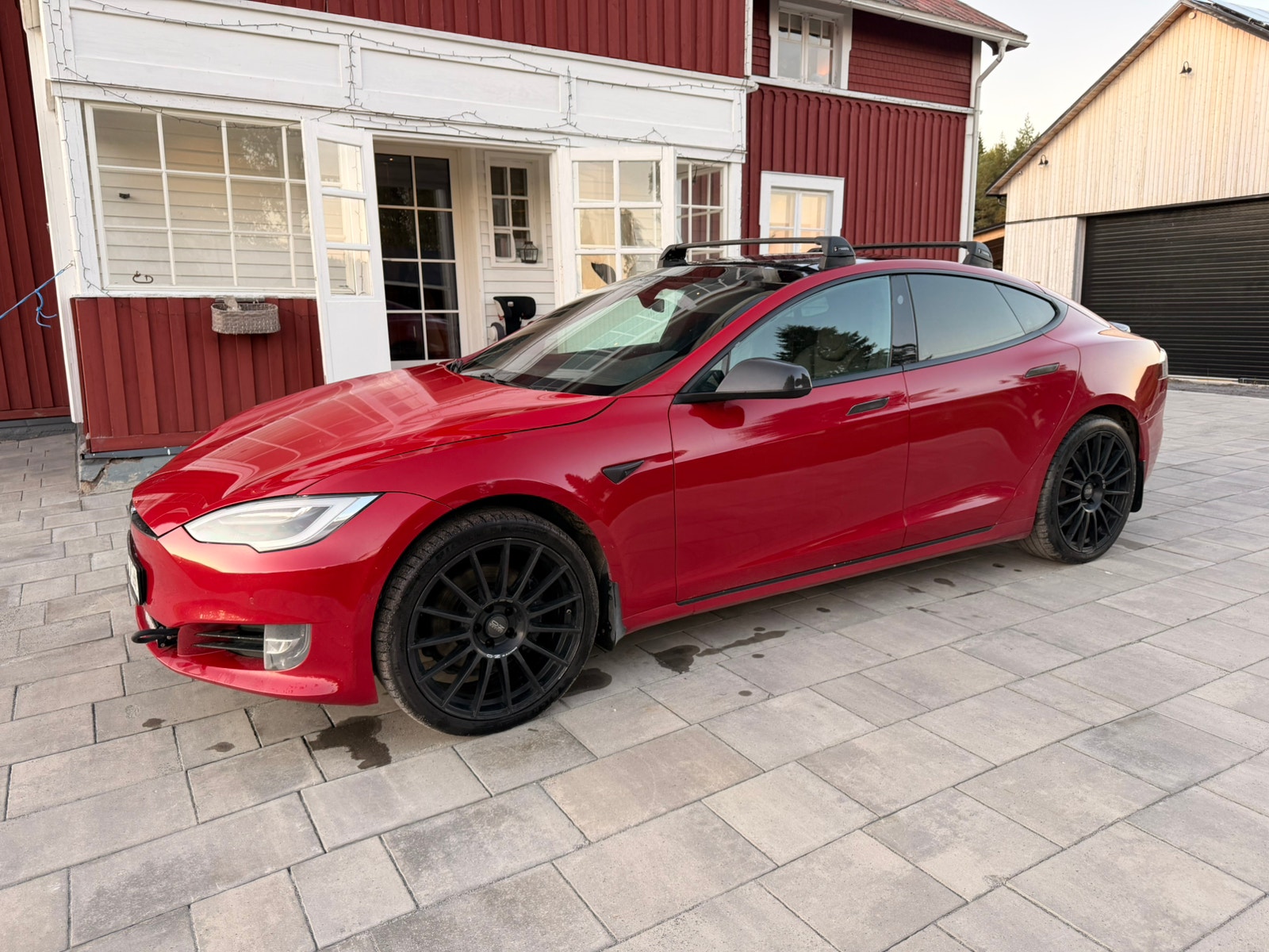 Tesla Model S 100D, 525ps, 2018