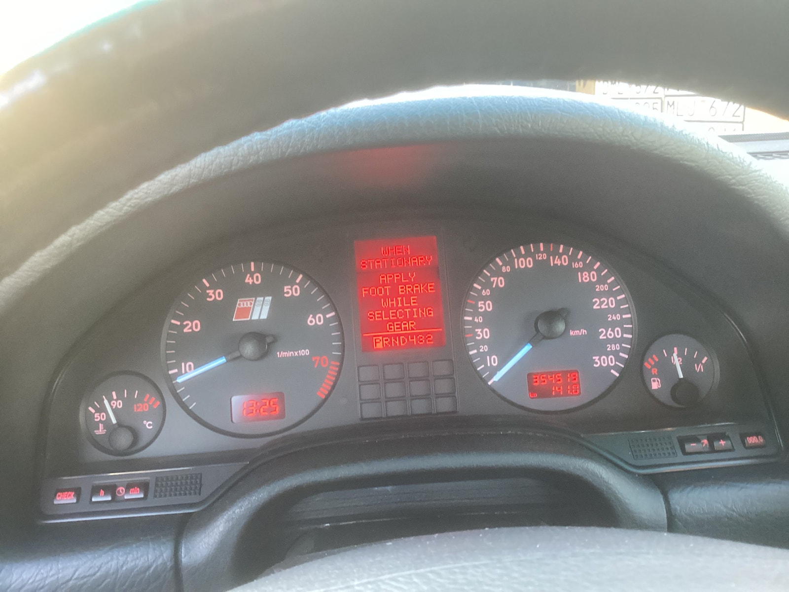 Audi S8 4.2 quattro Automatic, 5-trins, 340ps, 1998