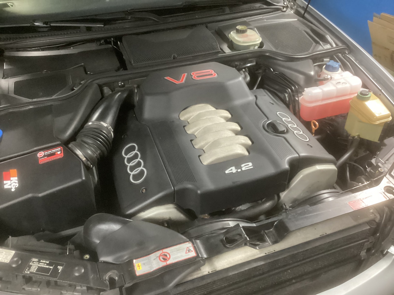 Audi S8 4.2 quattro Automatic, 5-trins, 340ps, 1998