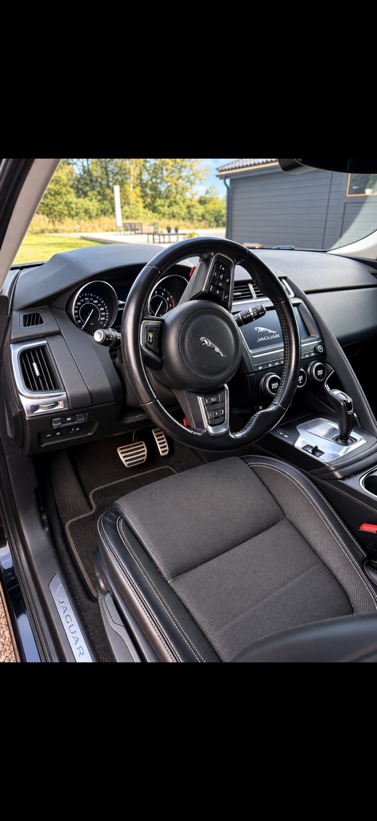 Jaguar E-Pace P250 AWD Automatic, 9-trins, 249ps, 2018