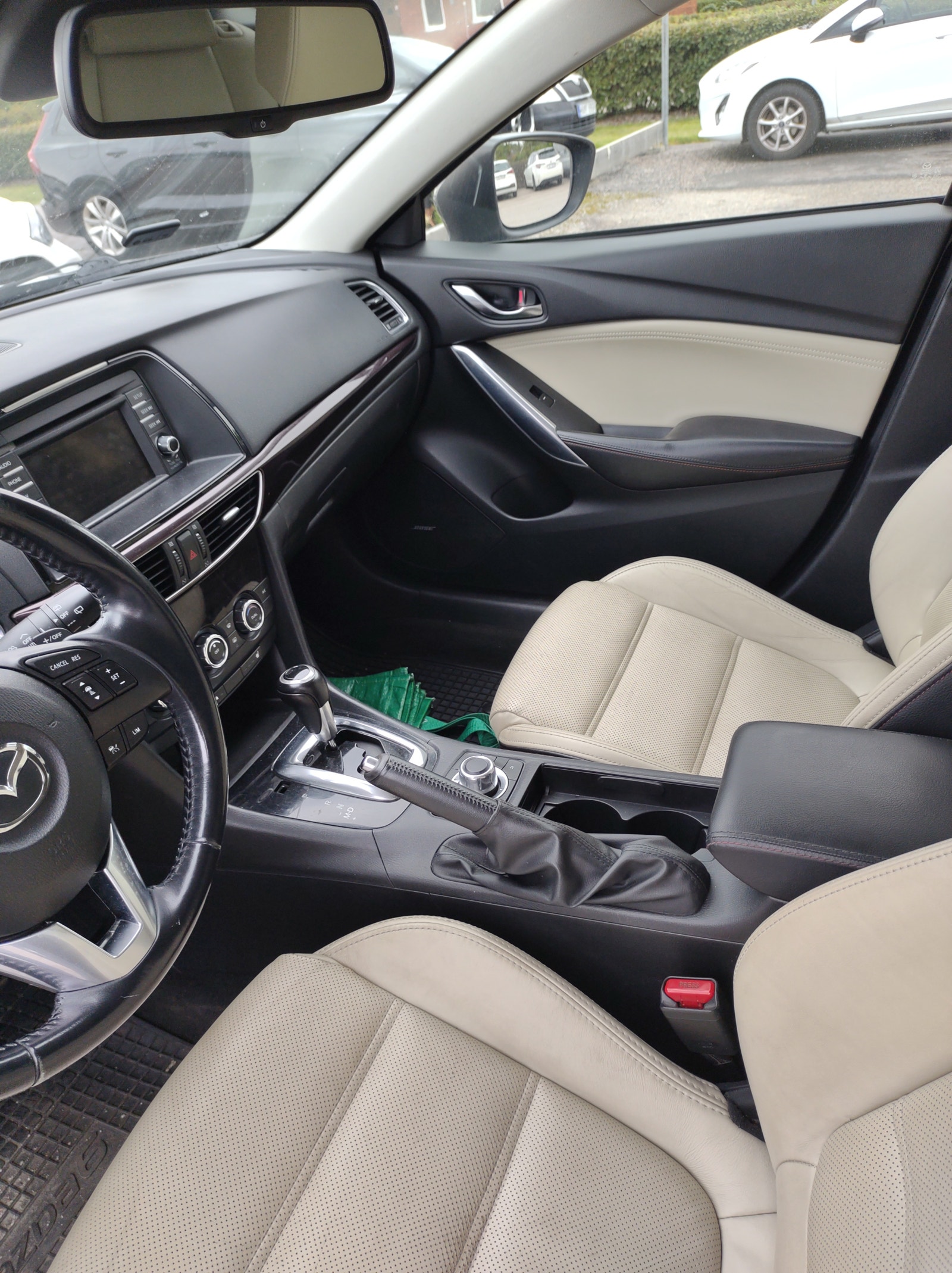 Mazda 6 Wagon 2.2 SKYACTIV-D Automatic, 6-trins, 175ps, 2014