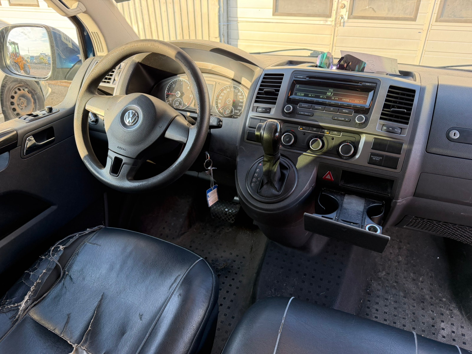 Volkswagen Caravelle 2.0 TDI BMT DSG Sequential, 140hp, 2012
