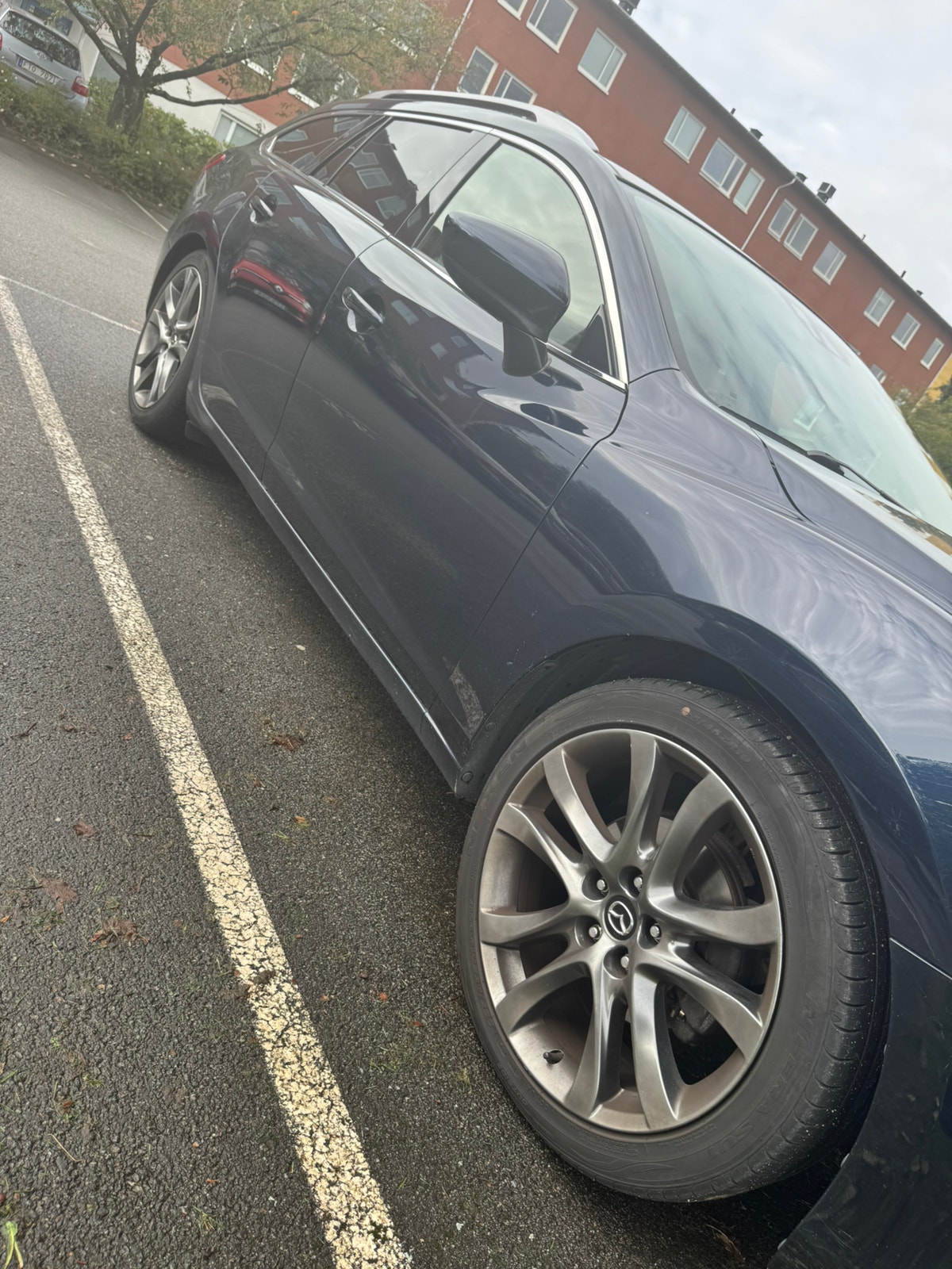 Mazda 6 Wagon 2.2 SKYACTIV-D AWD Automatic, 6-trins, 175ps, 2015
