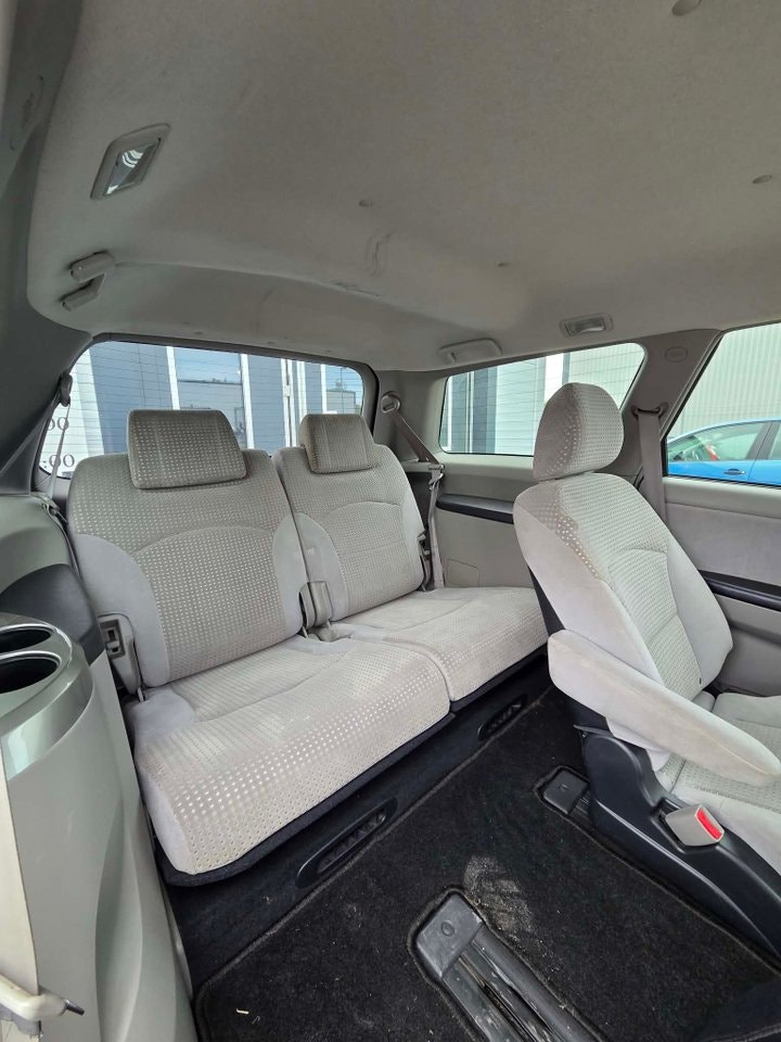 Mitsubishi Grandis 6-seater 2.4 MIVEC INVECS-II, 165hp, 2004