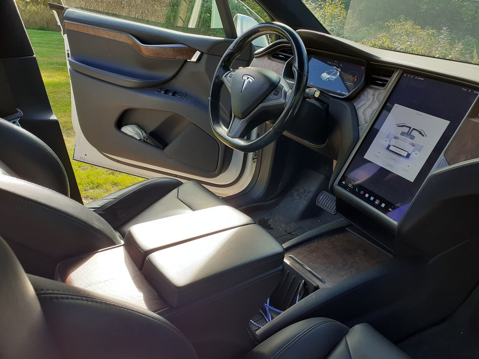 Tesla Model X Long Range, 423ps, 2019