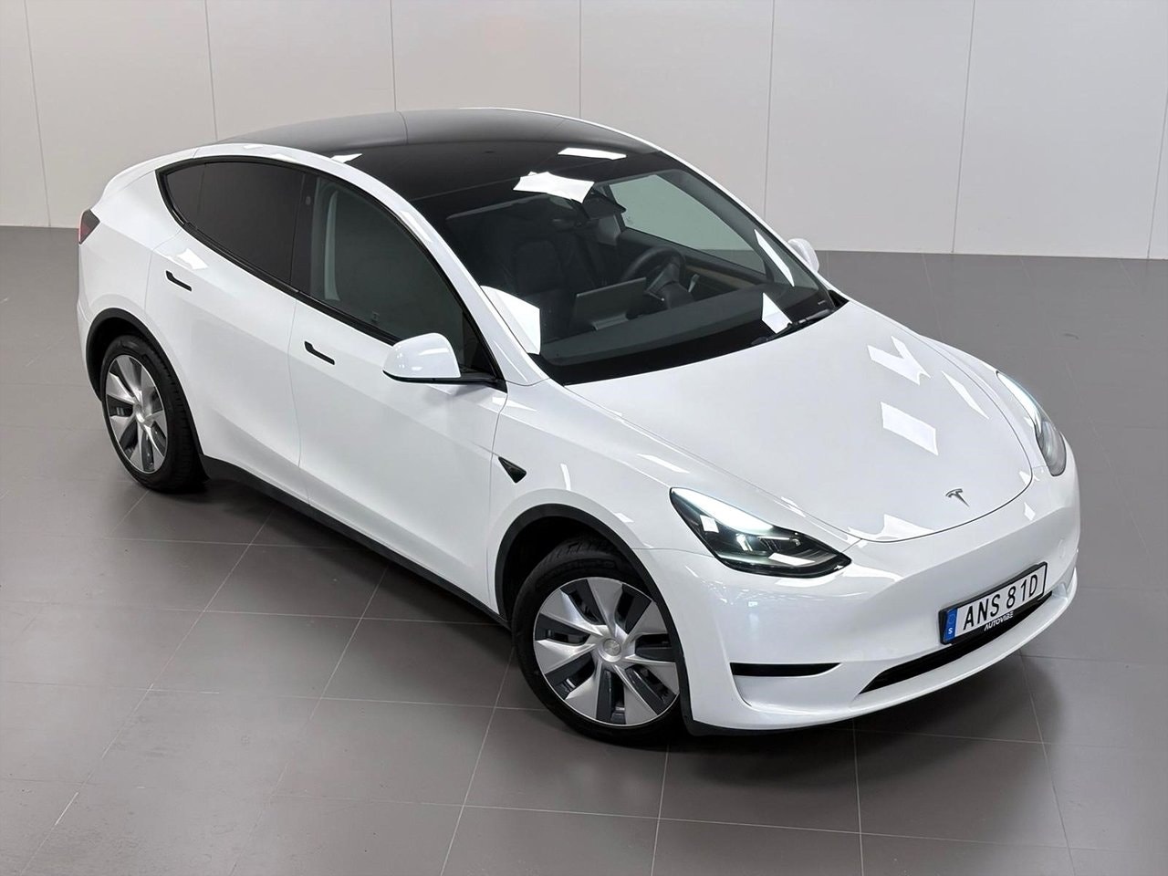 Tesla Model Y 299 hp
