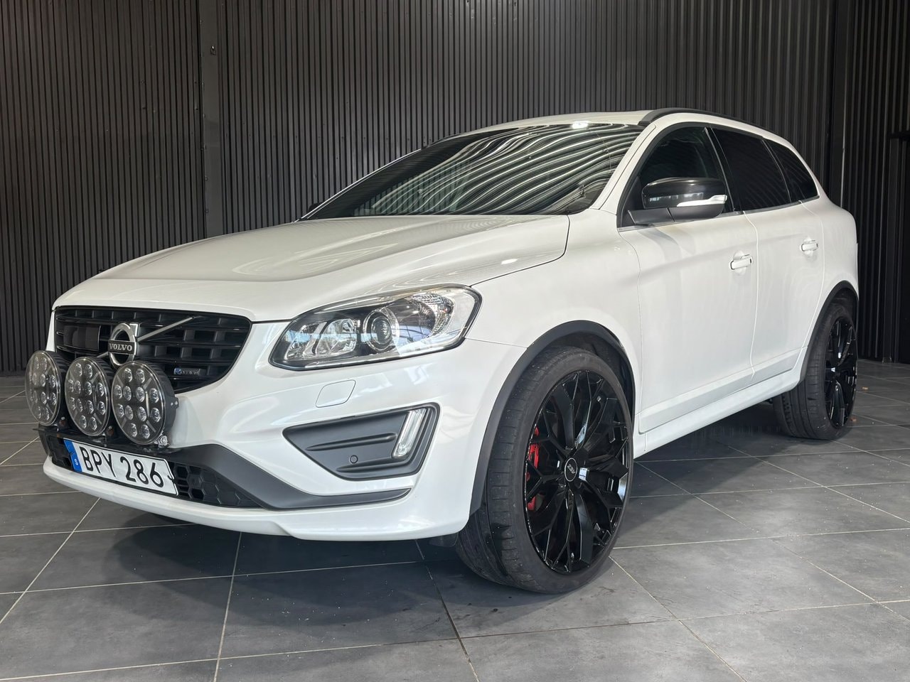 Volvo XC60 230 л.с.