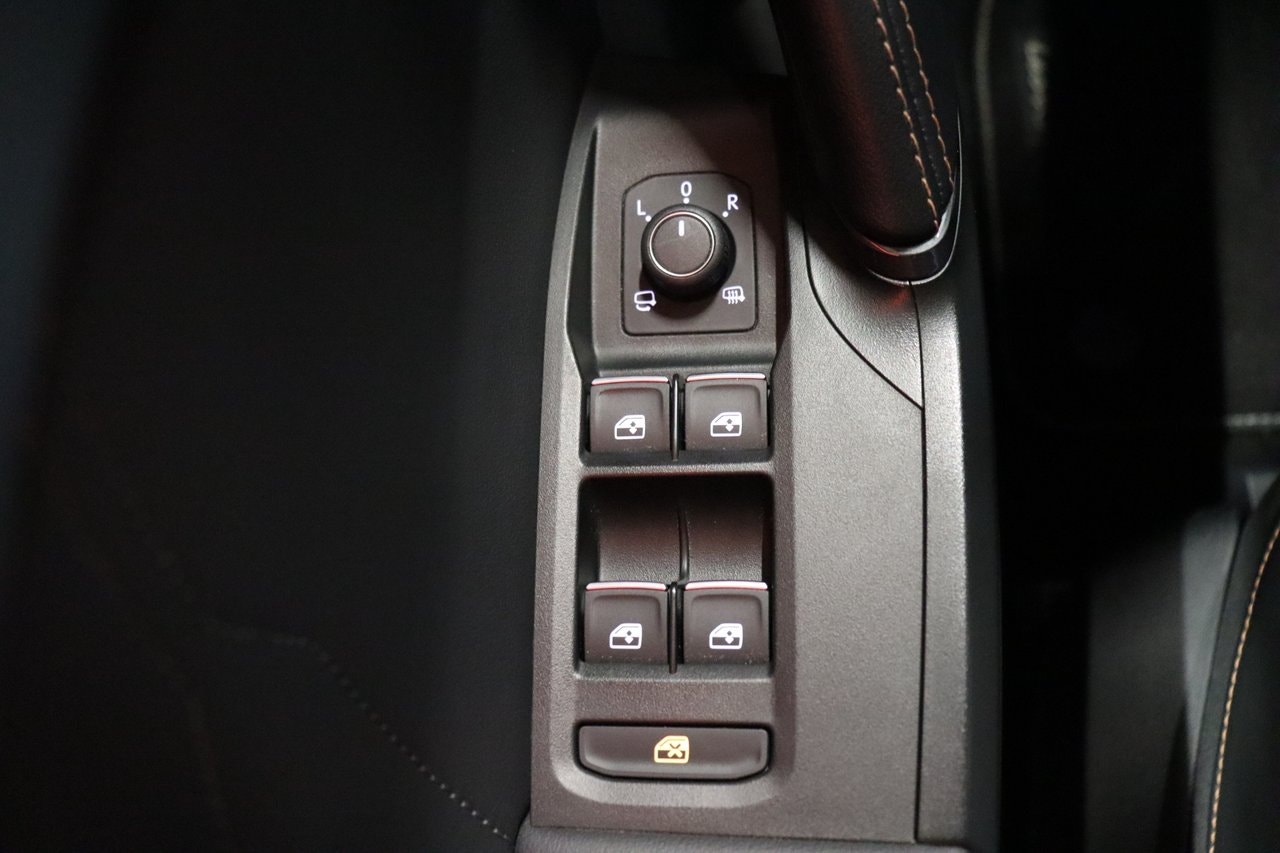 Cupra Leon 1.5 eTSI DSG Sekventiell, 150hk, 2023