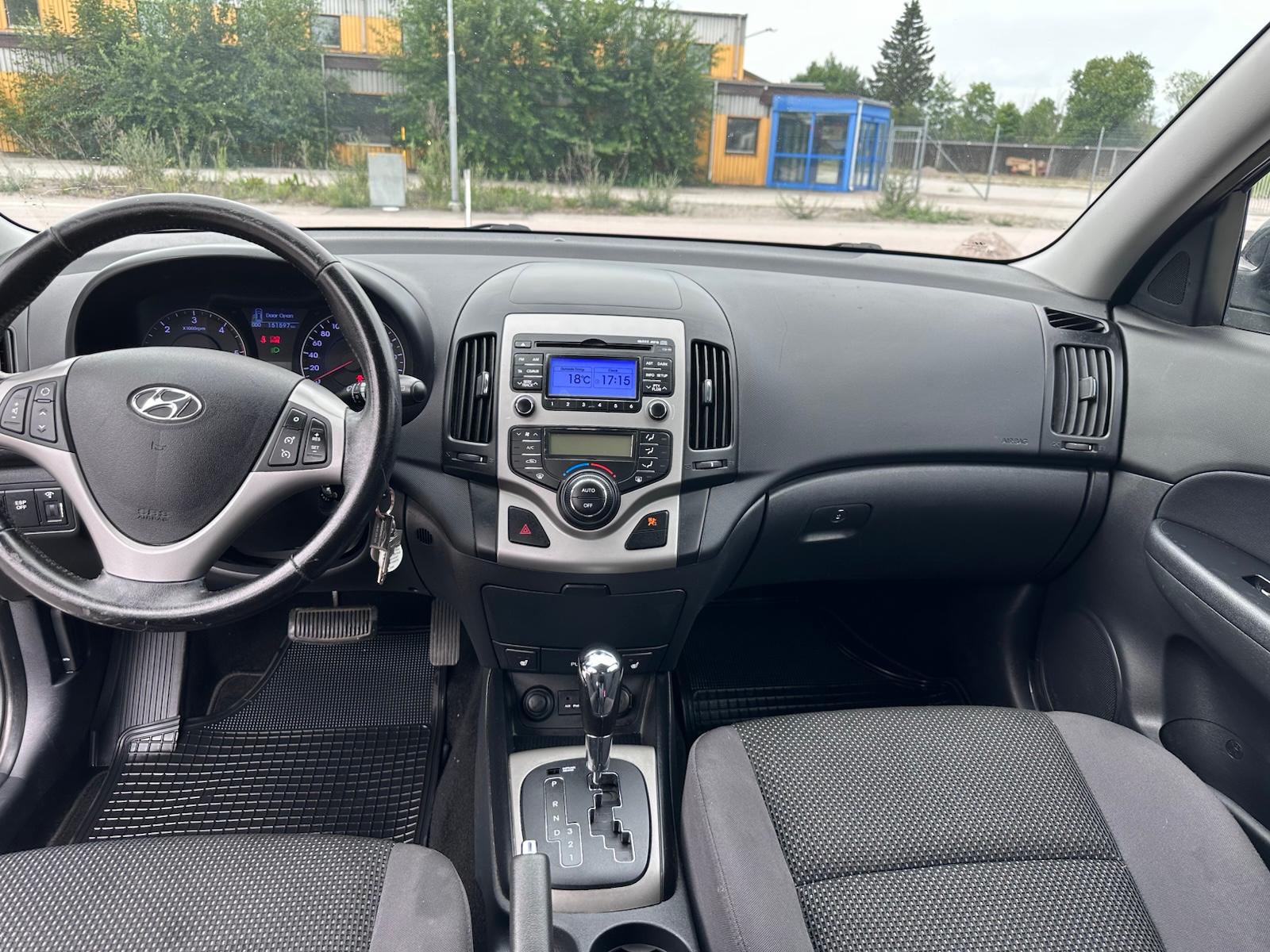 Hyundai i30cw 1.6 CRDi Automatic, 4-trins, 116ps, 2012