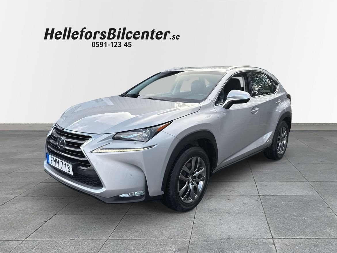 Lexus NX300H 197 л.с.