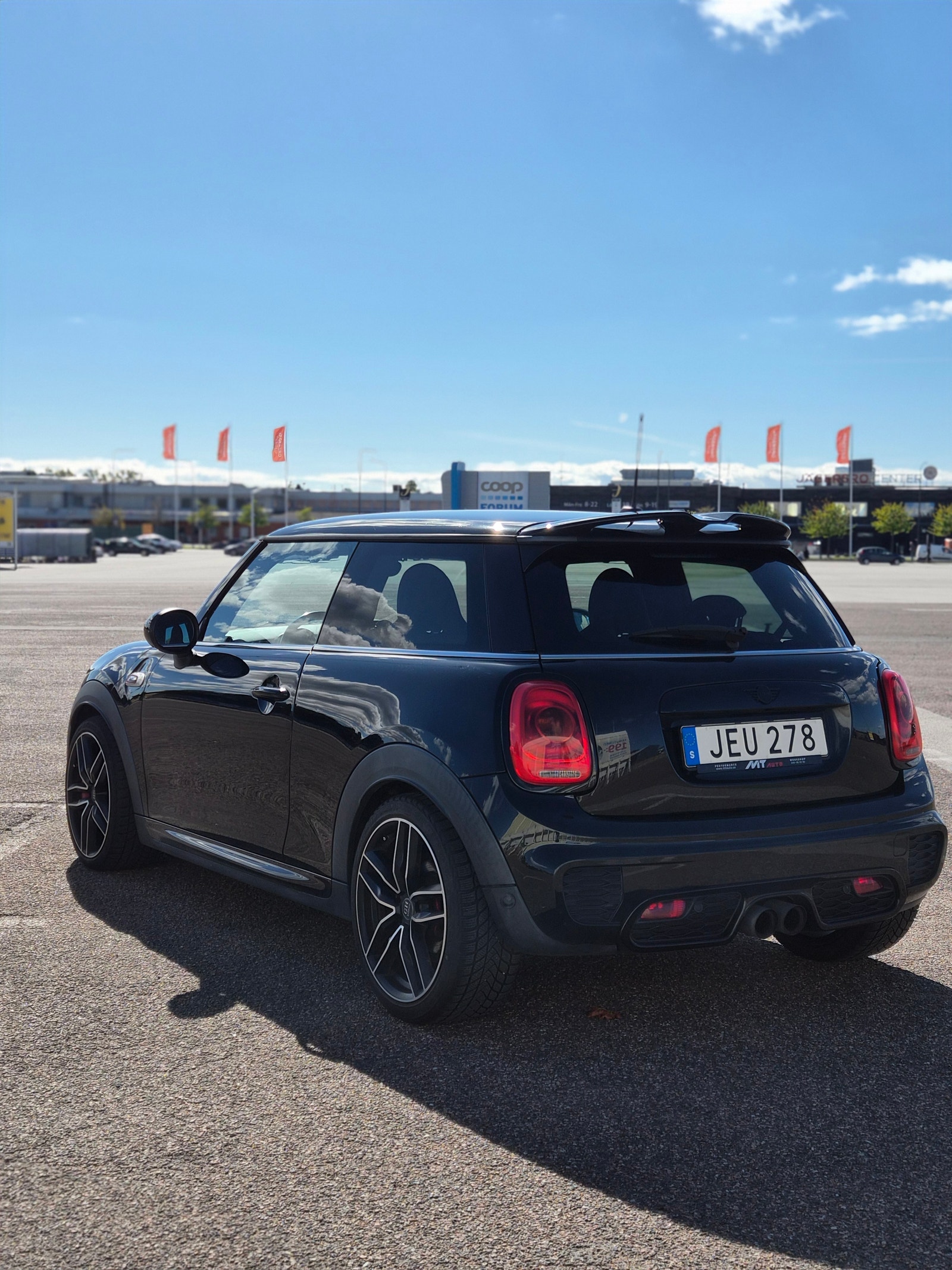 MINI John Cooper Works Automatic, 6-trins, 231ps, 2016