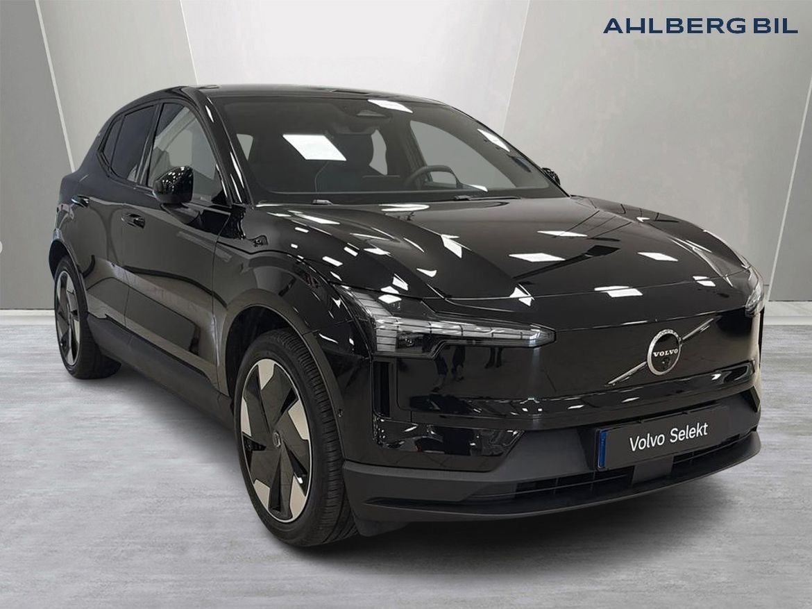 Volvo EX30 428 л.с.
