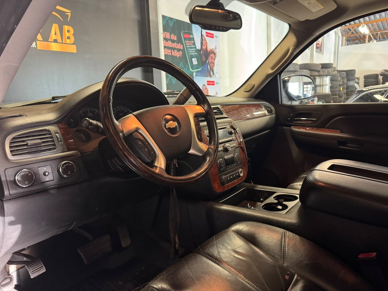 Chevrolet Suburban 1500 5.3 V8 E85 4WD Hydra-Matic, 314hp, 2007
