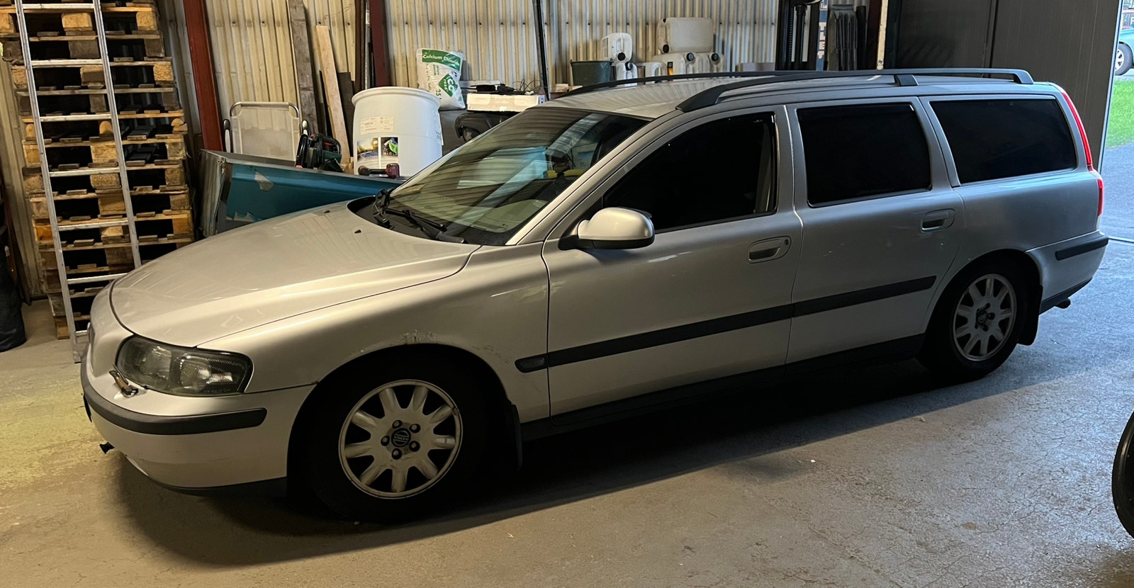 Volvo V70 2.4 Manual, 5-trins, 140ps, 2002