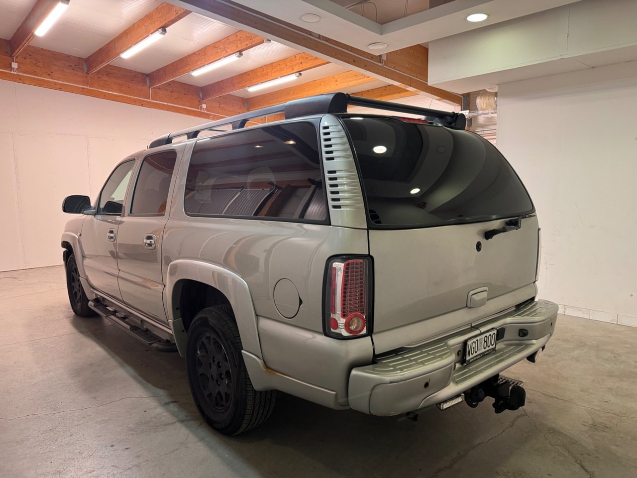 Chevrolet Suburban 1500 5.3 V8 FlexFuel 4WD Hydra-Matic, 299hp, 2005