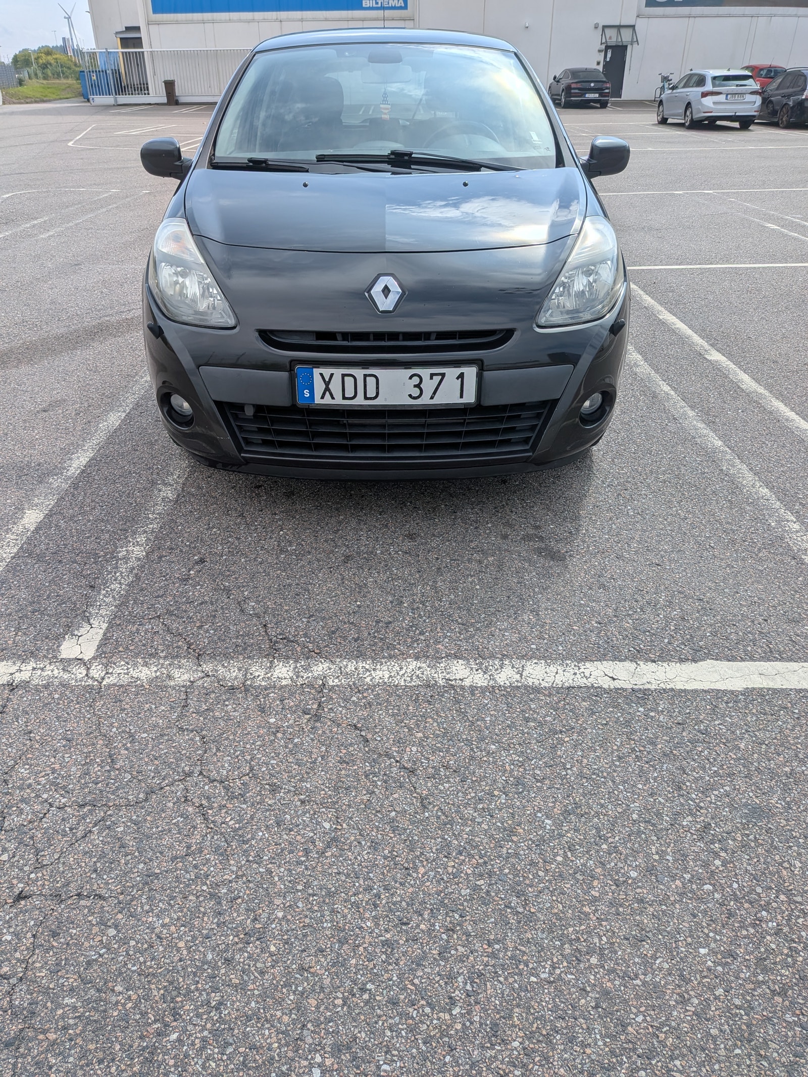 Renault Clio 5-dørs Kombi 1.2 E85 Manuell, 5-trinn, 75hk, 2011