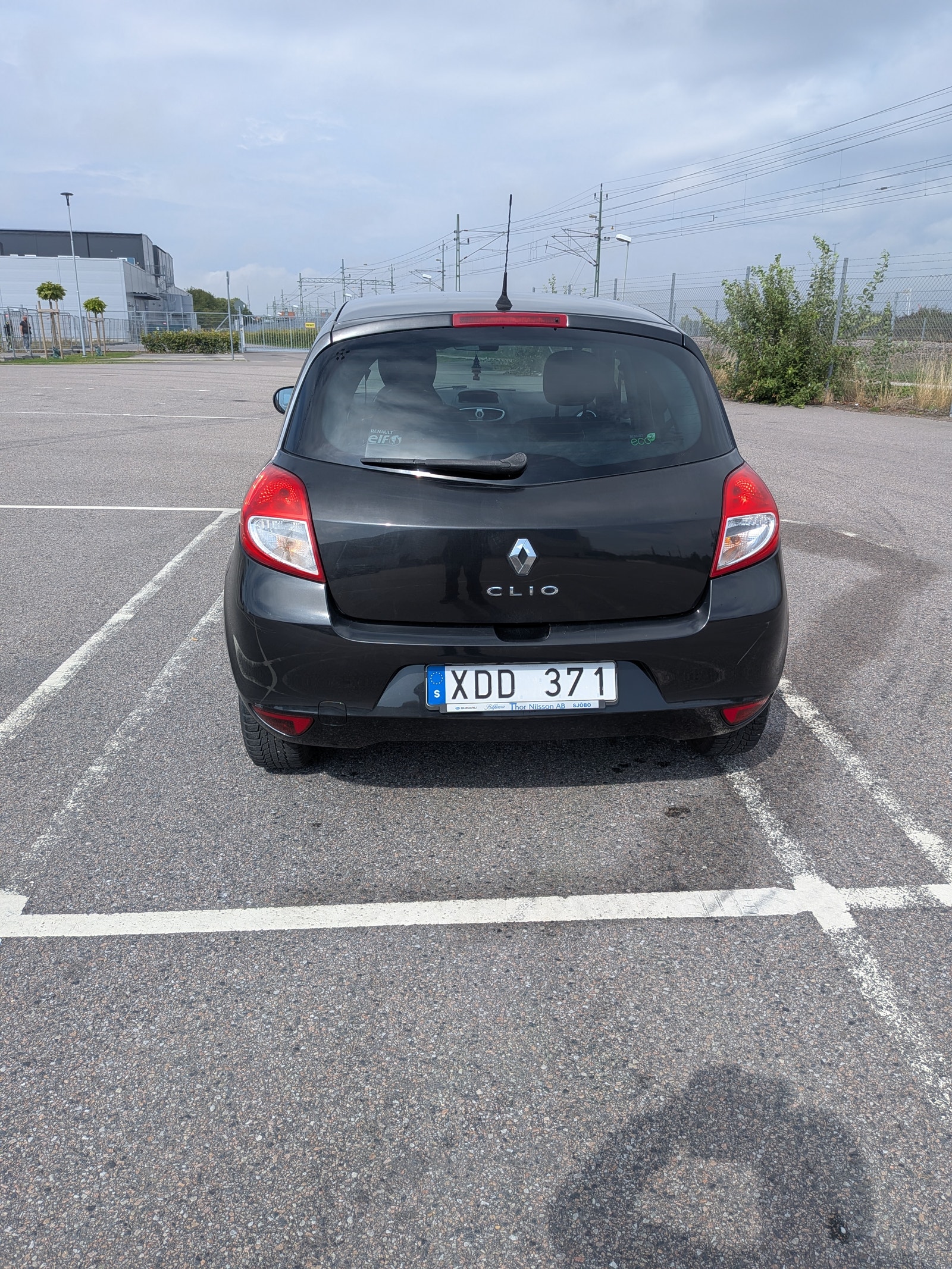 Renault Clio 5-dørs Kombi 1.2 E85 Manuell, 5-trinn, 75hk, 2011