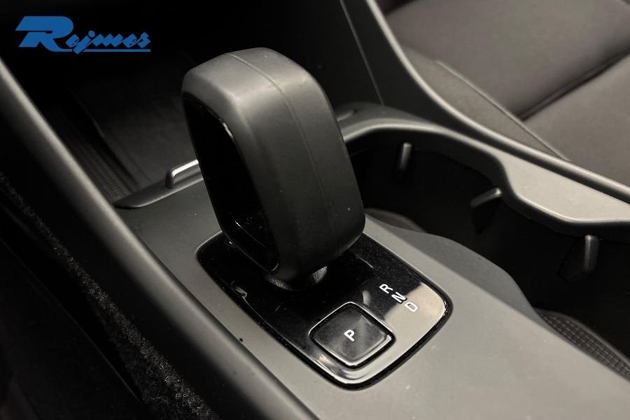 Volvo EX40 Single Motor Extended Range, 252ps, 2025