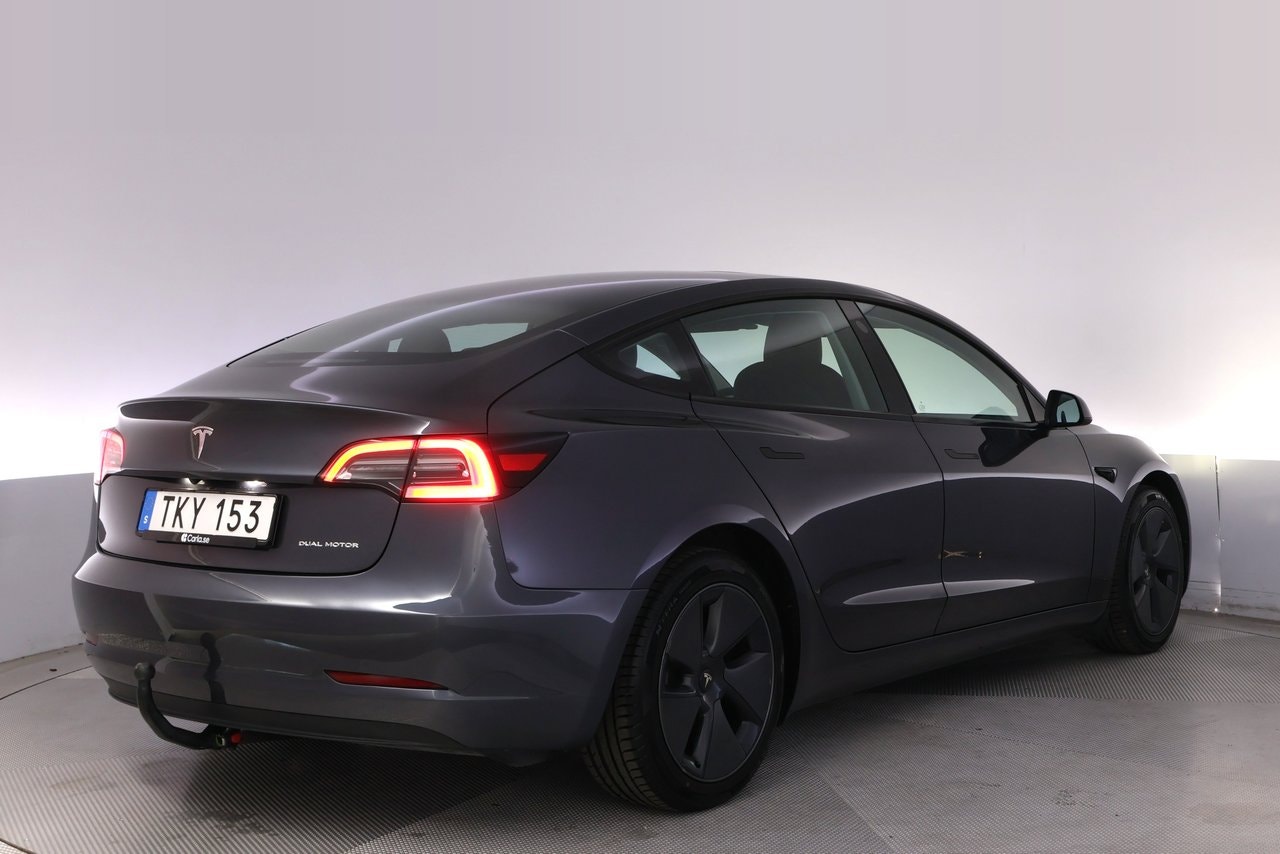 Tesla Model 3 Long Range AWD, 498ps, 2023