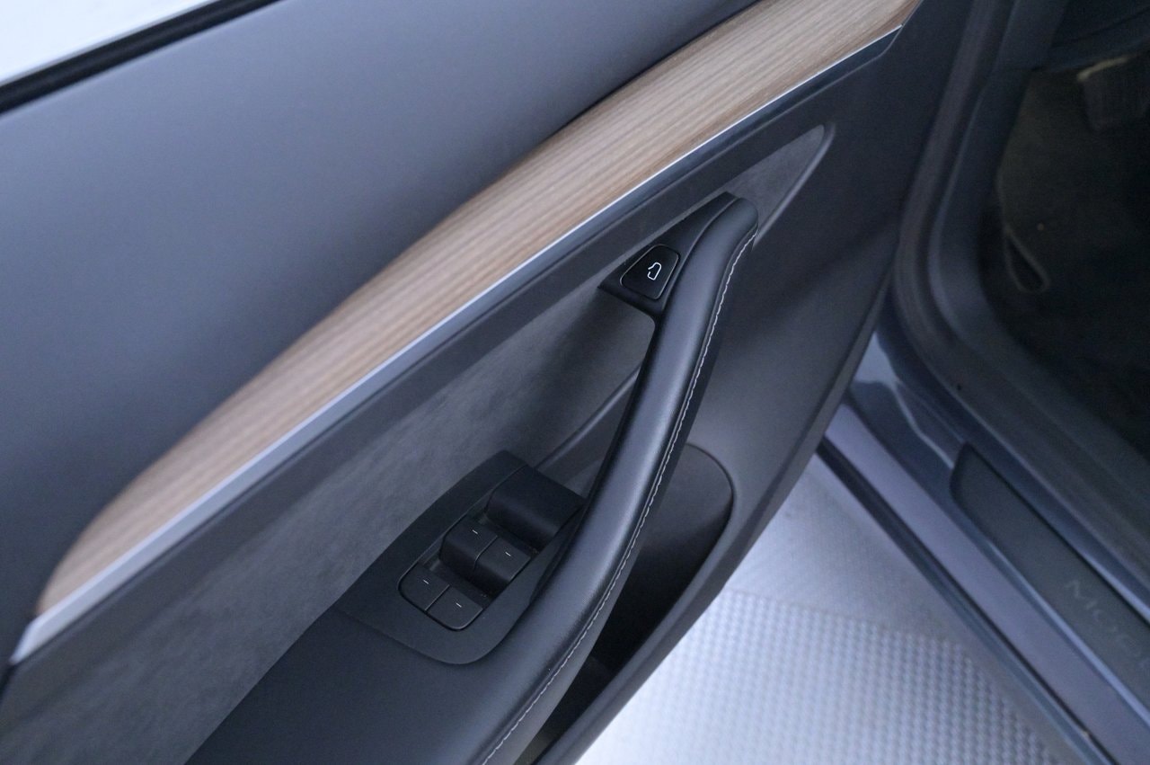 Tesla Model 3 Long Range AWD, 498ps, 2023