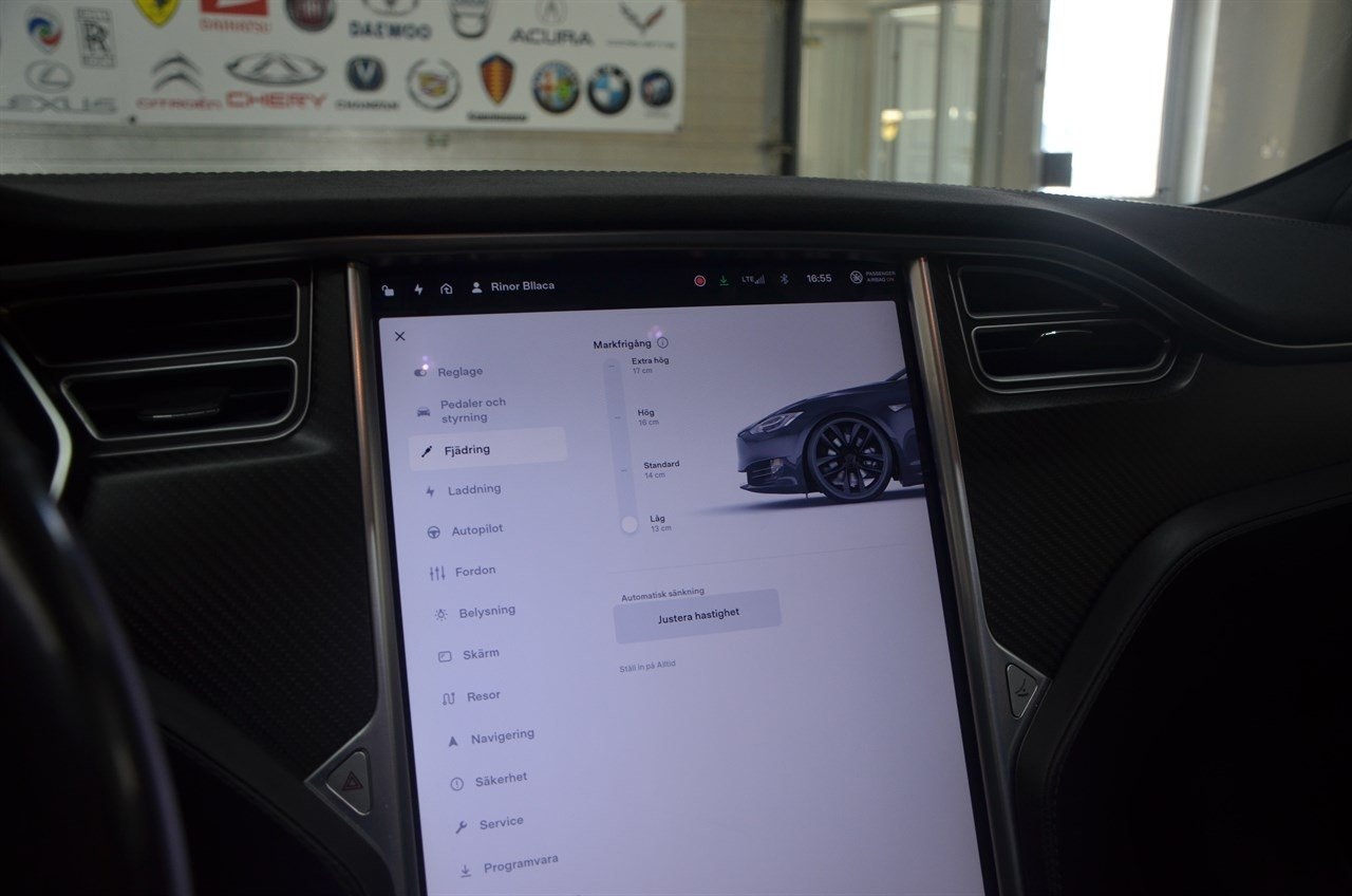 Tesla Model S 90D, 423hp, 2017
