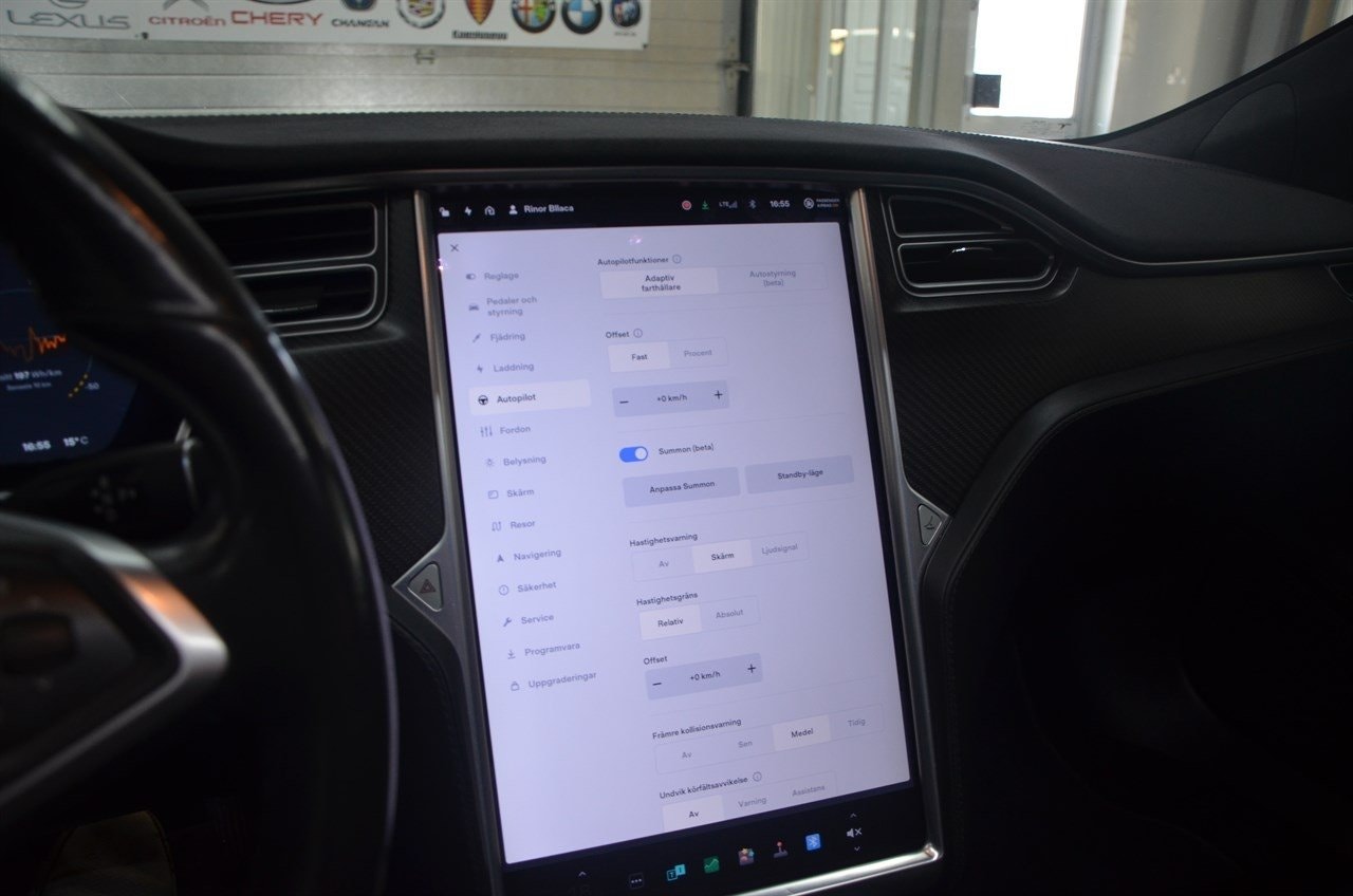 Tesla Model S 90D, 423hp, 2017