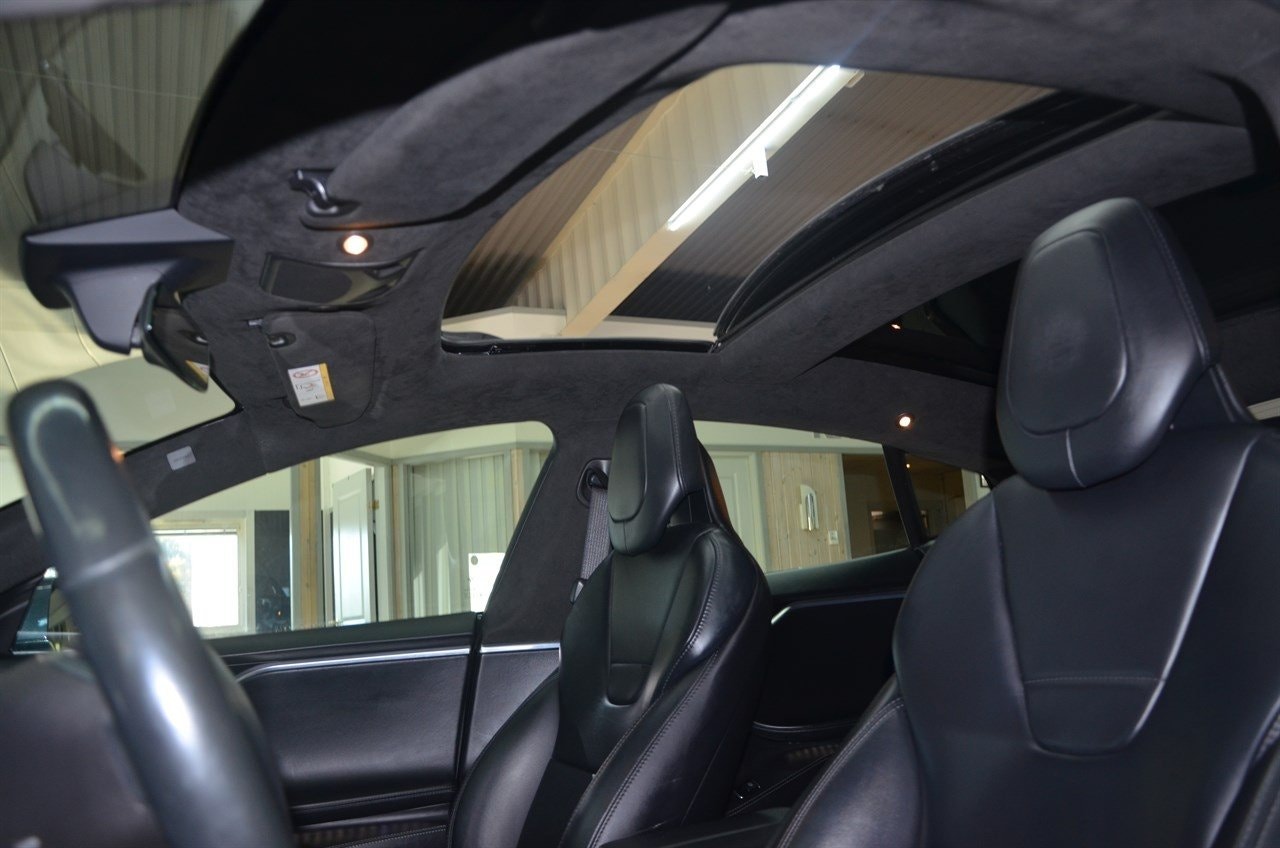 Tesla Model S 90D, 423hp, 2017