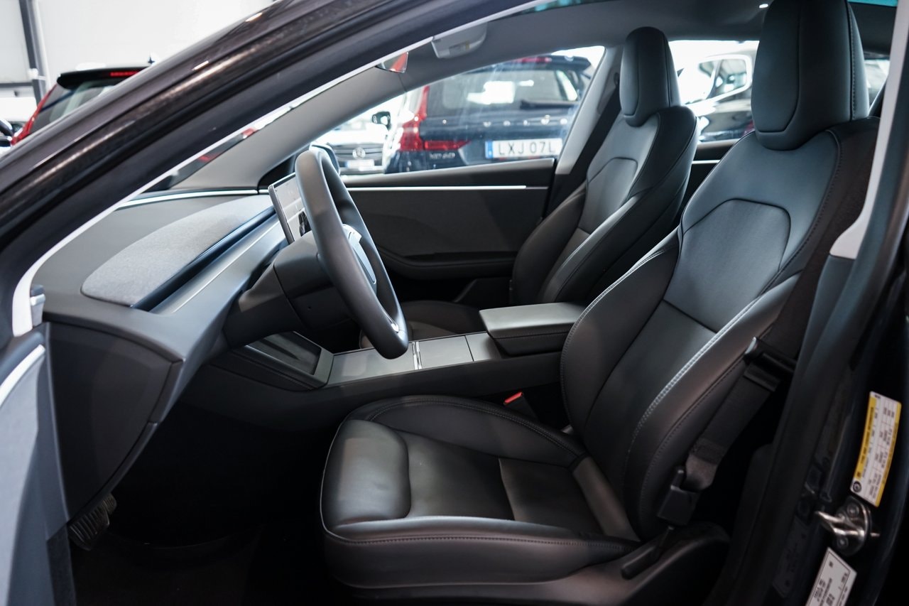 Tesla Model 3 Standard Range, 283ps, 2024