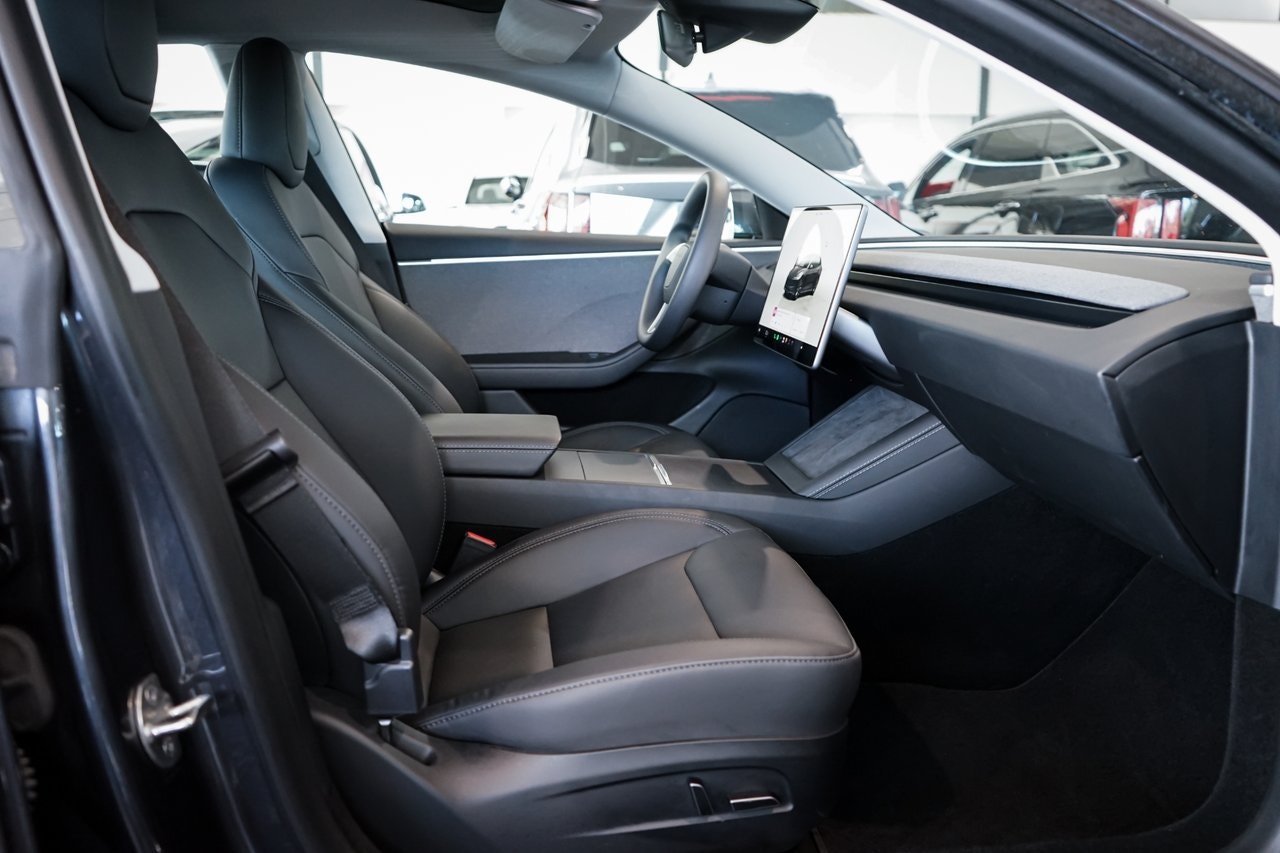 Tesla Model 3 Standard Range, 283ps, 2024