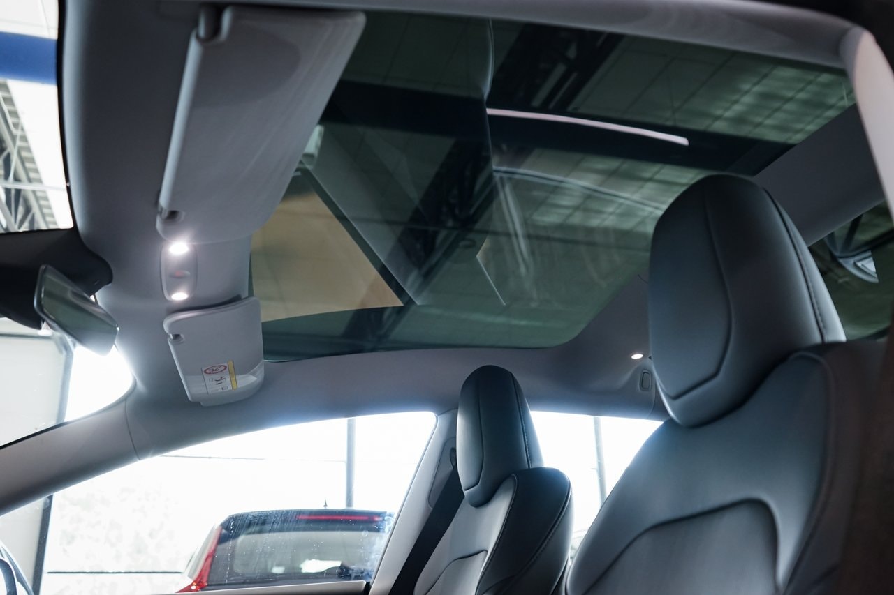 Tesla Model 3 Standard Range, 283ps, 2024