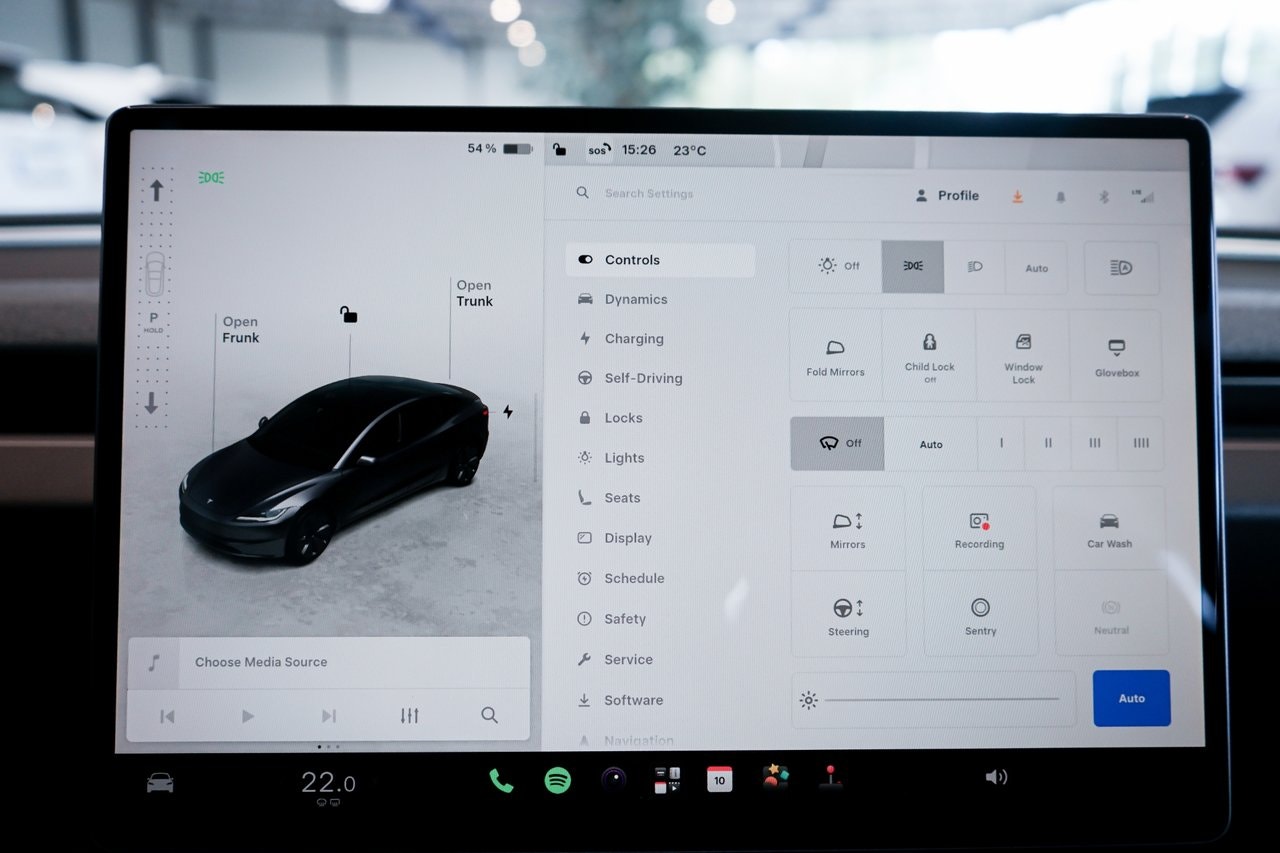 Tesla Model 3 Standard Range, 283ps, 2024