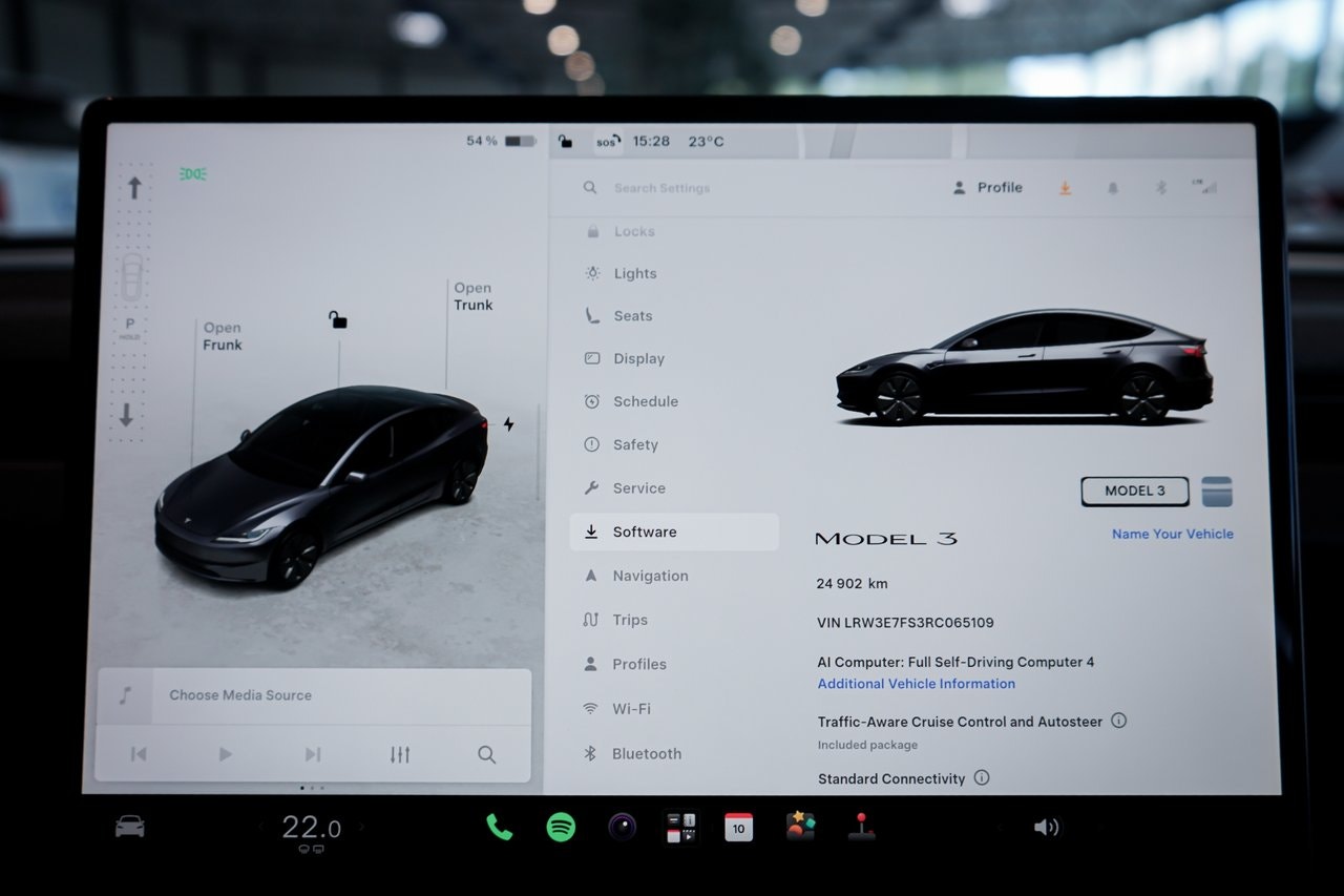 Tesla Model 3 Standard Range, 283ps, 2024