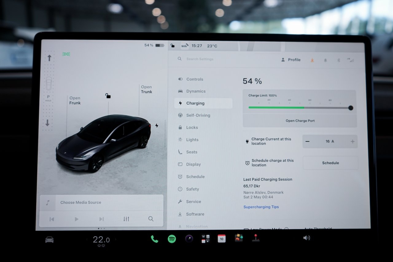 Tesla Model 3 Standard Range, 283ps, 2024