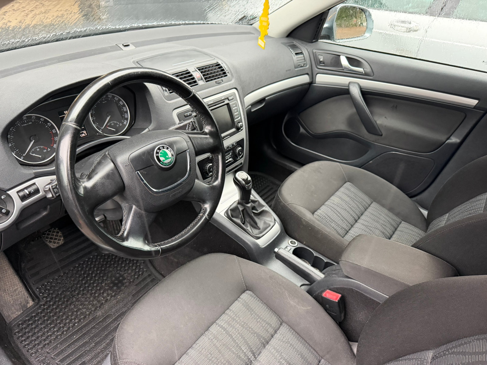 Škoda Octavia Combi 1.6 TDI Manual, 105hp, 2012