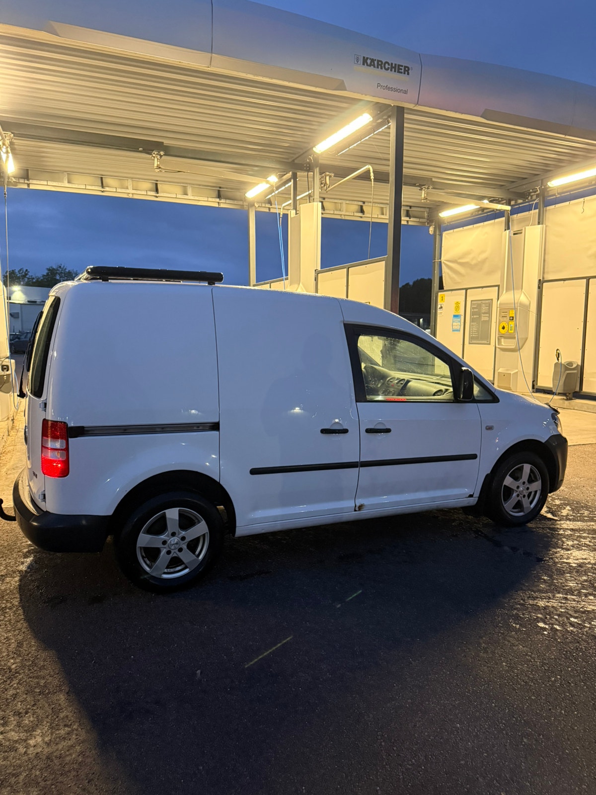 Volkswagen Caddy Panel Van 1.6 TDI DPF DSG Sequential, 7-trins, 102ps, 2011