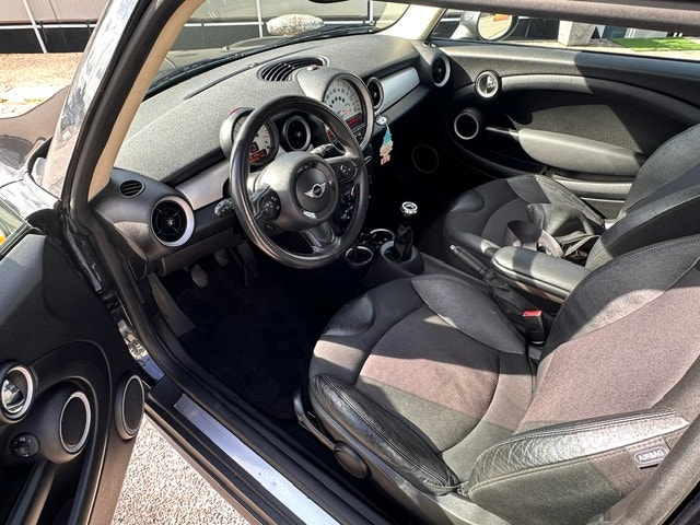 MINI Cooper D Manual, 6-trins, 112ps, 2011