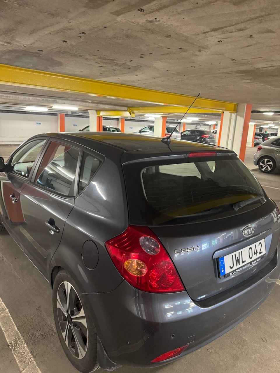 Kia cee'd 1.6 CRDi Manual, 5-trins, 90ps, 2009