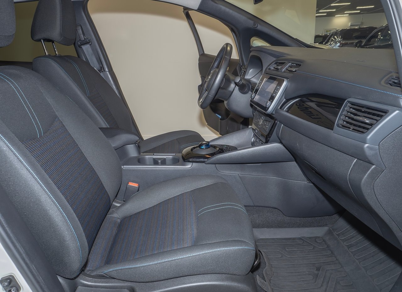 Nissan Leaf, 150hp, 2022