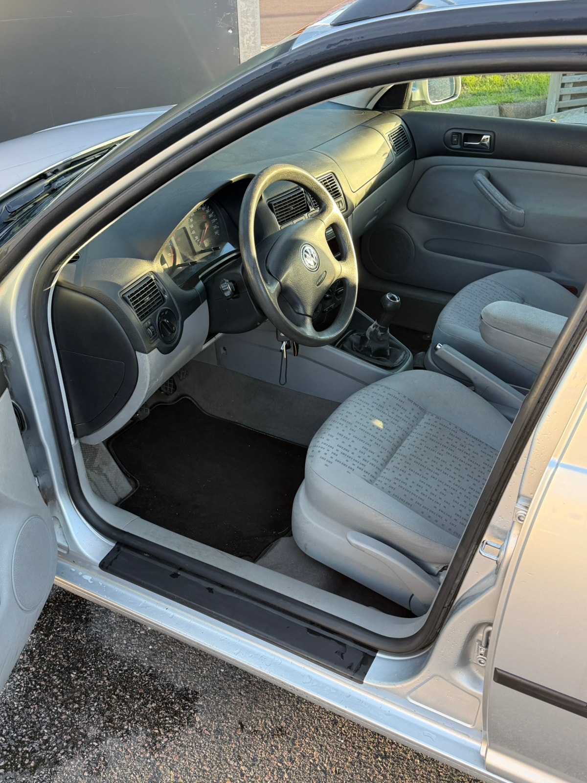 Volkswagen Golf Variant 1.6 Manual, 5-trins, 105ps, 2003