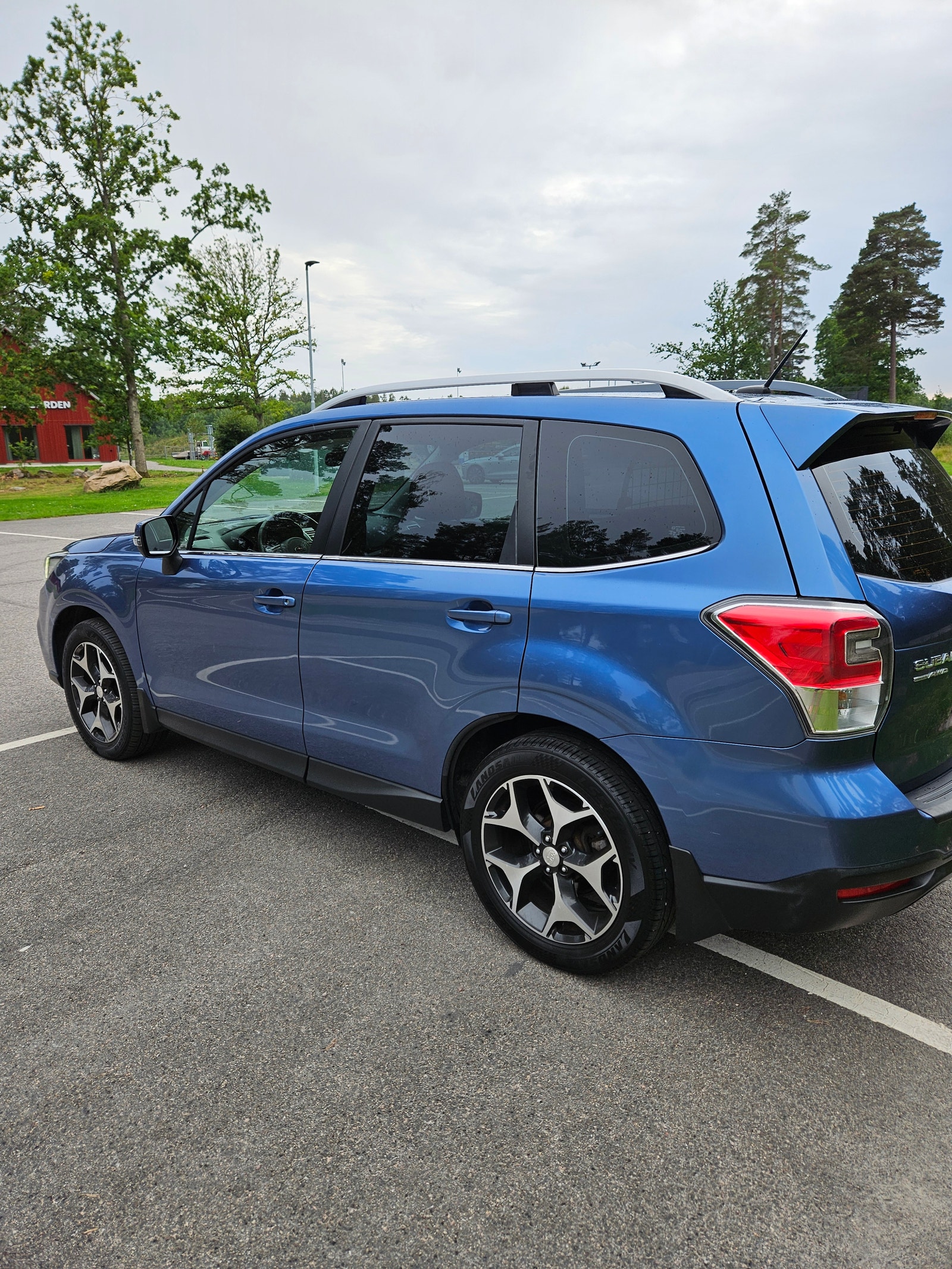 Subaru Forester 2.0 4WD Lineartronic, 147ps, 2016