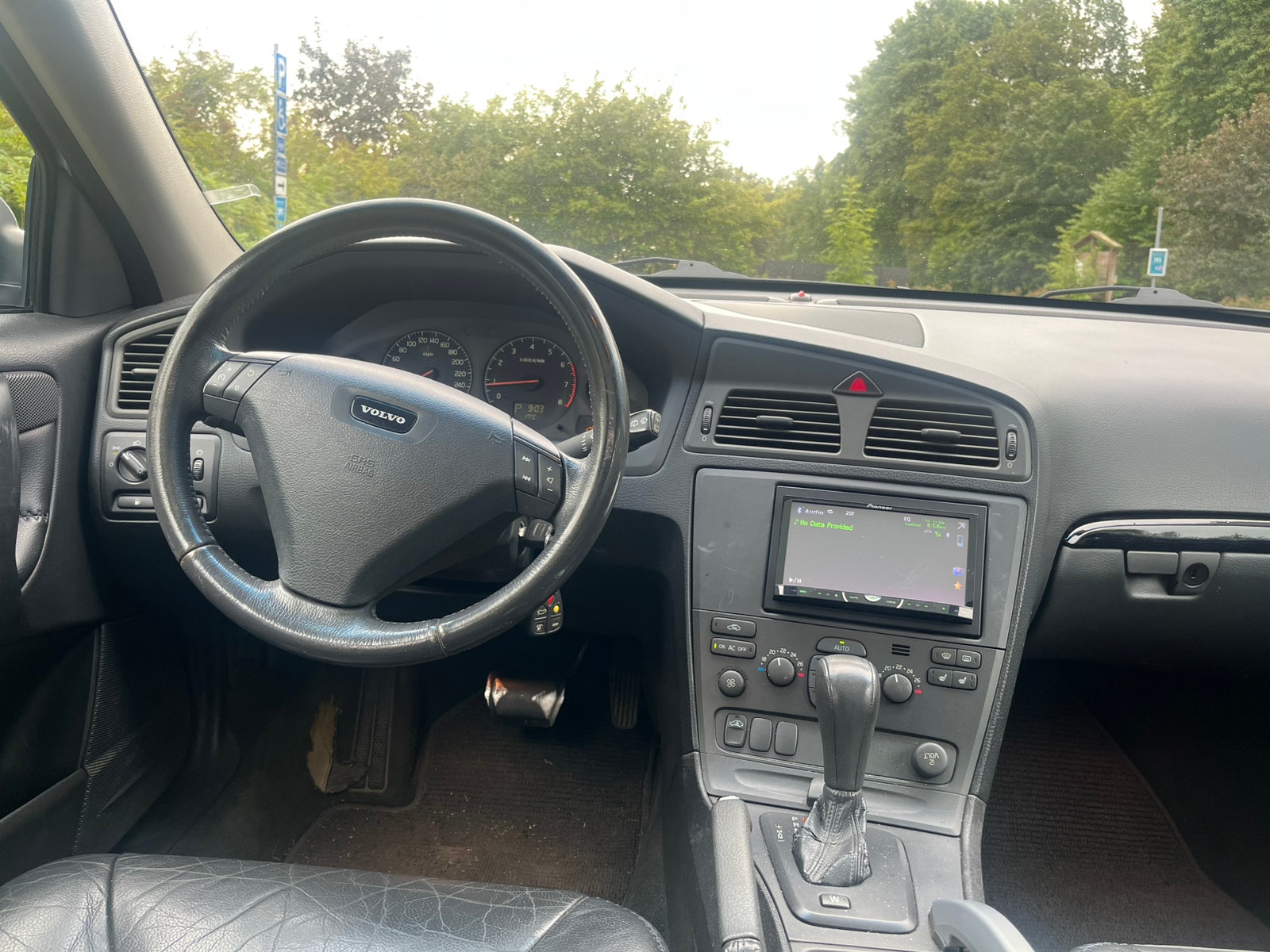 Volvo XC70 2.5T AWD Automatic, 210hp, 2003