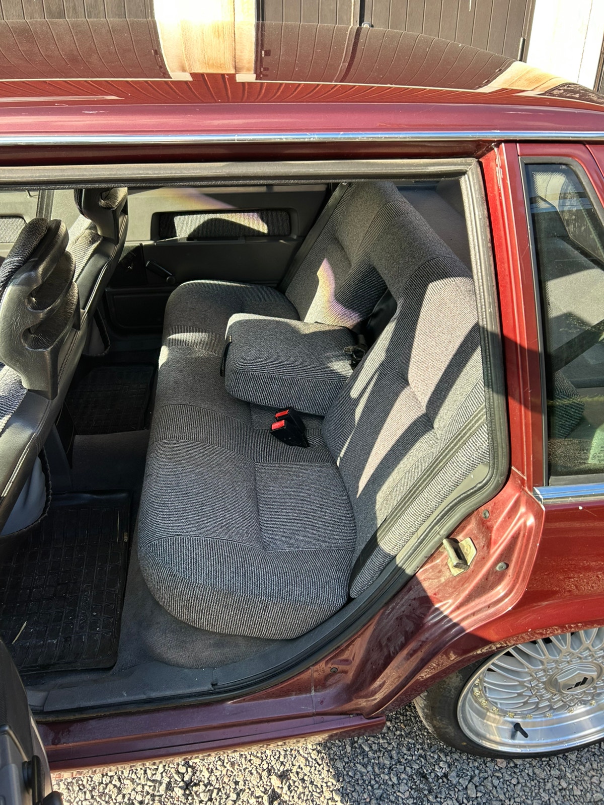 Volvo 740 2.3 Automatic, 4-trins, 115ps, 1990