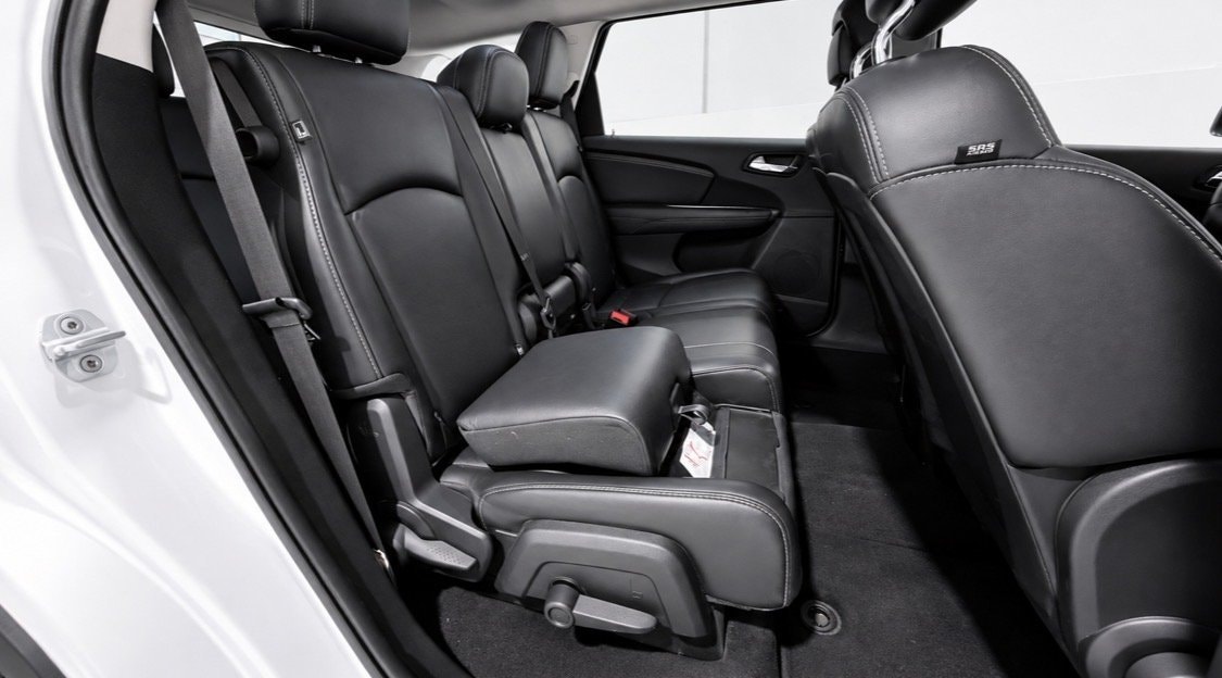 Fiat Freemont 2.0 Multijet AWD | 170 ch | BVA | 7 places | Cuir | Lecteur DVD | 2 sièges enfant intégrés | Régulateur de vitesse