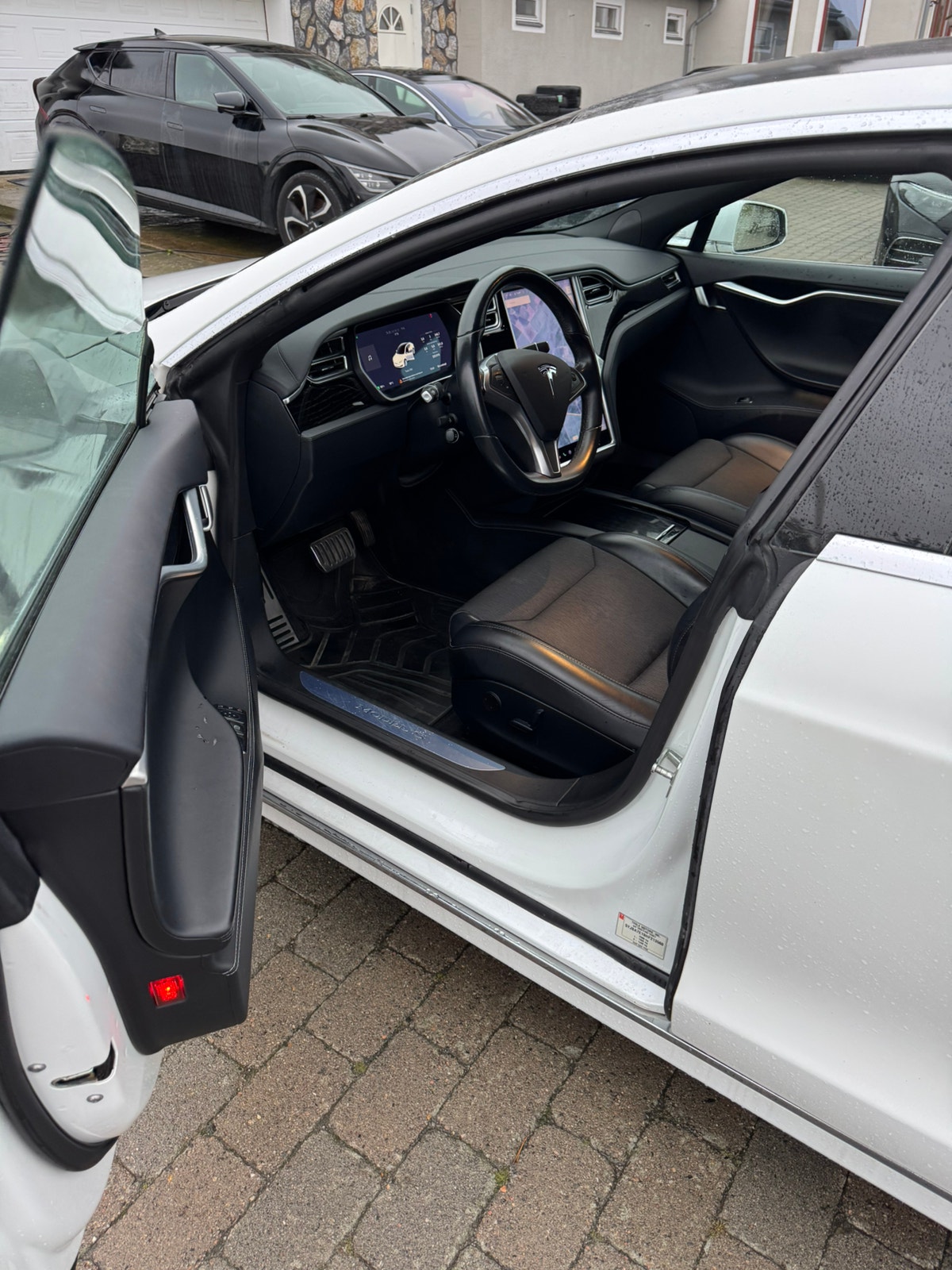 Tesla Model S 75, 320hk, 2017