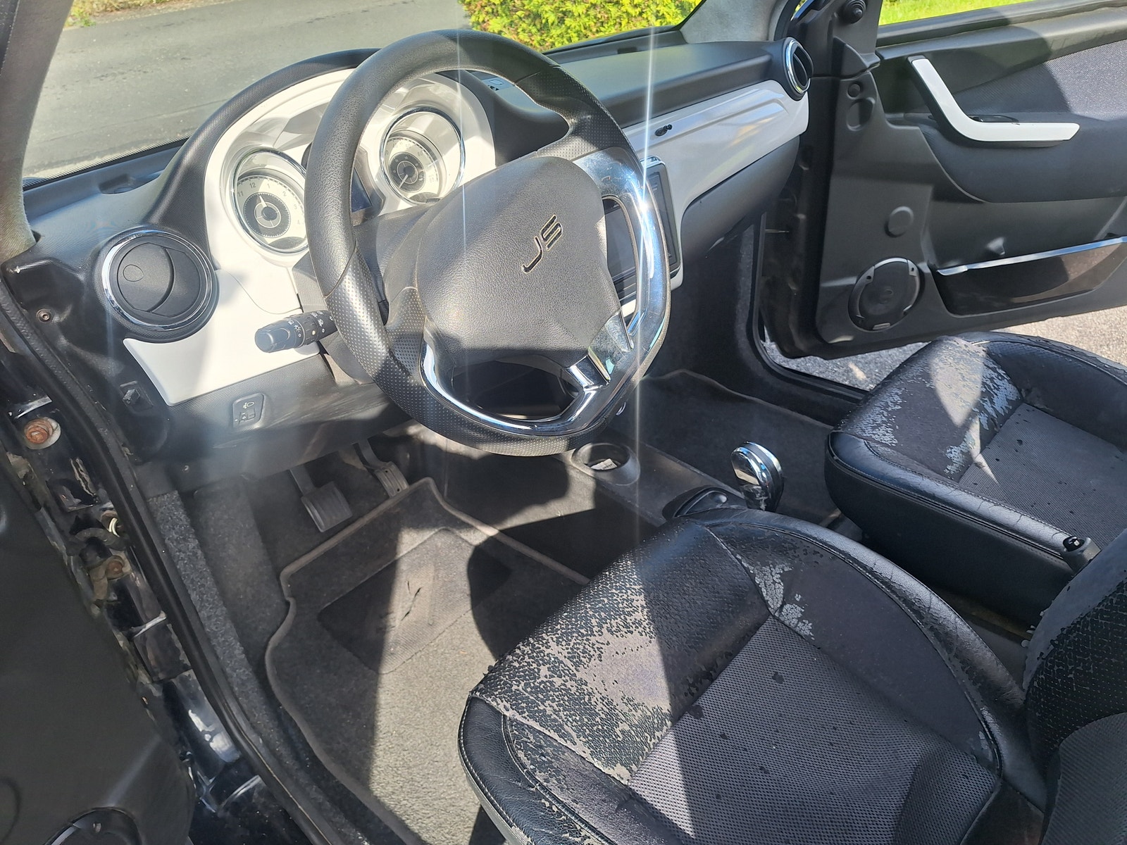 Ligier JS50 0.5 DCI CVT, 5ps, 2016