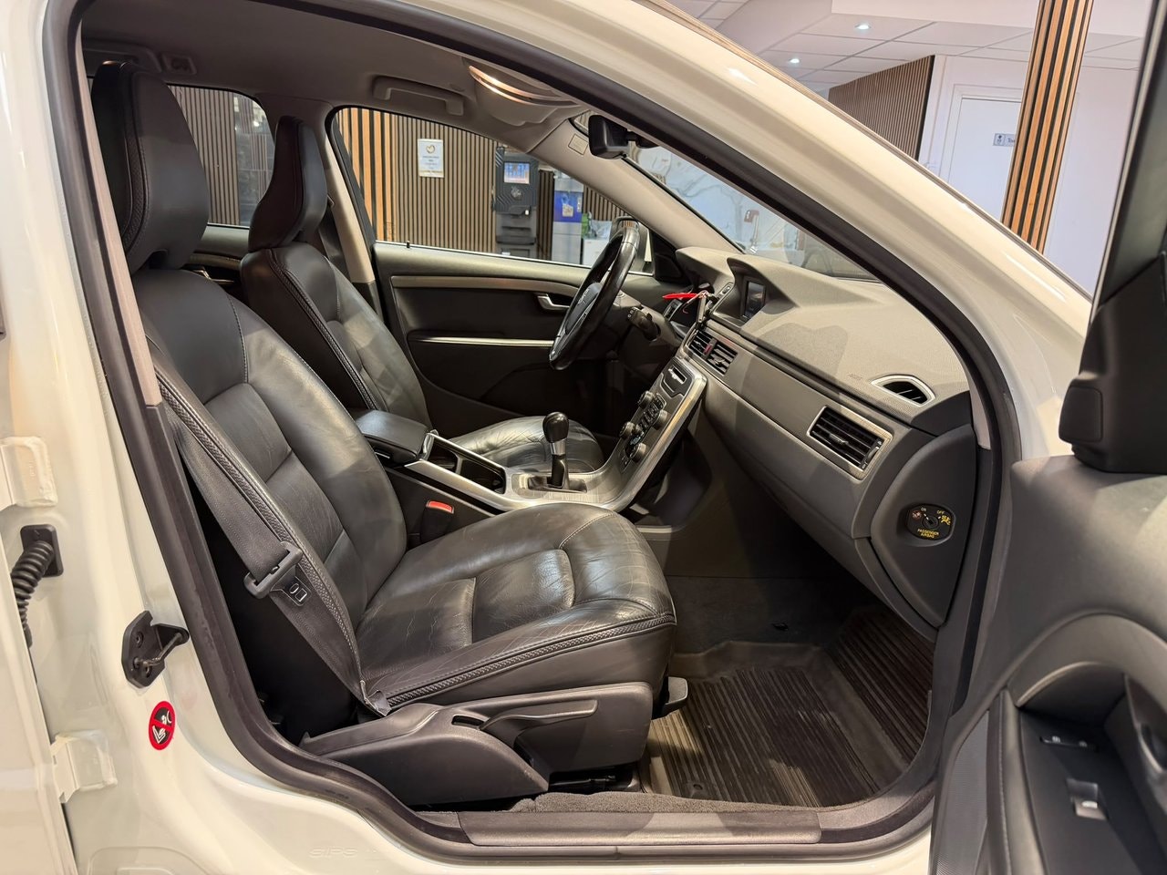 Volvo XC70 D4 AWD Manual, 163hp, 2013