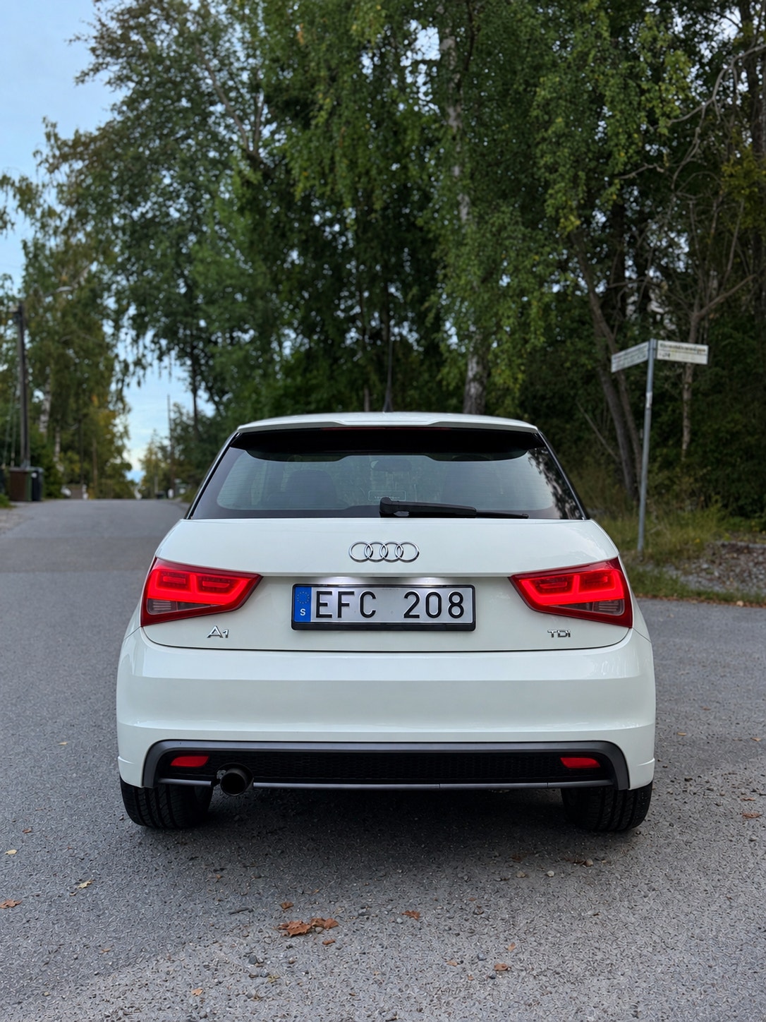 Audi A1 1.6 TDI  Manual, 5-trins, 105ps, 2011