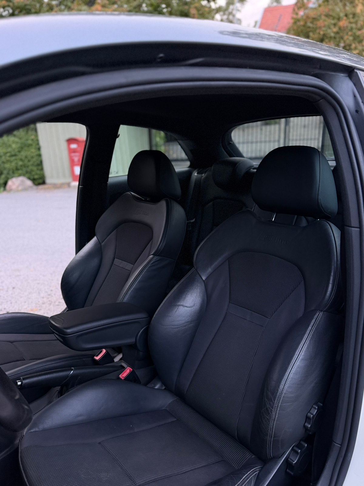 Audi A1 1.6 TDI  Manual, 5-trins, 105ps, 2011